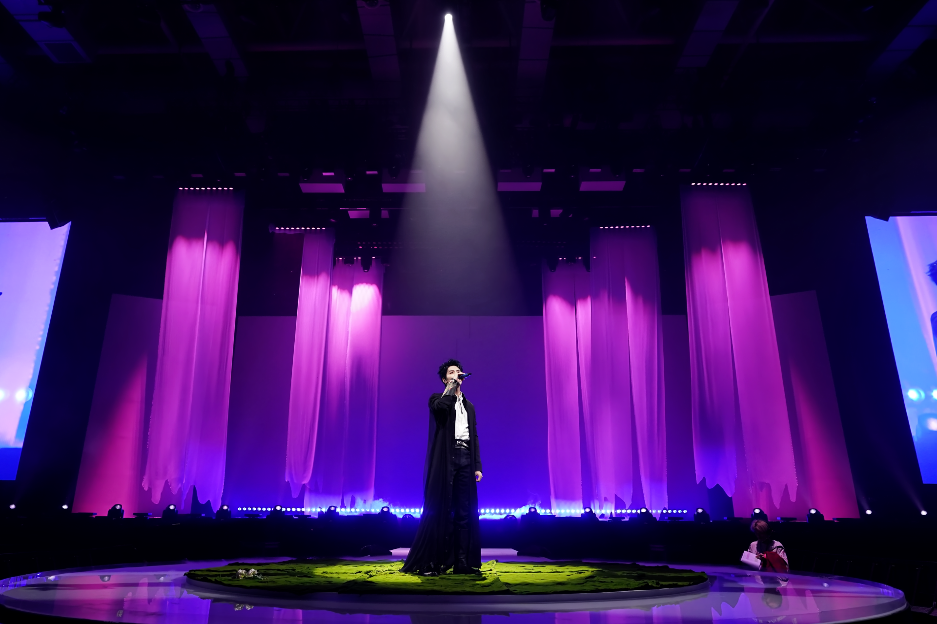 London Design Awards Winner - 「Junwei Zhou · Proof of existence 」Birthday Concert