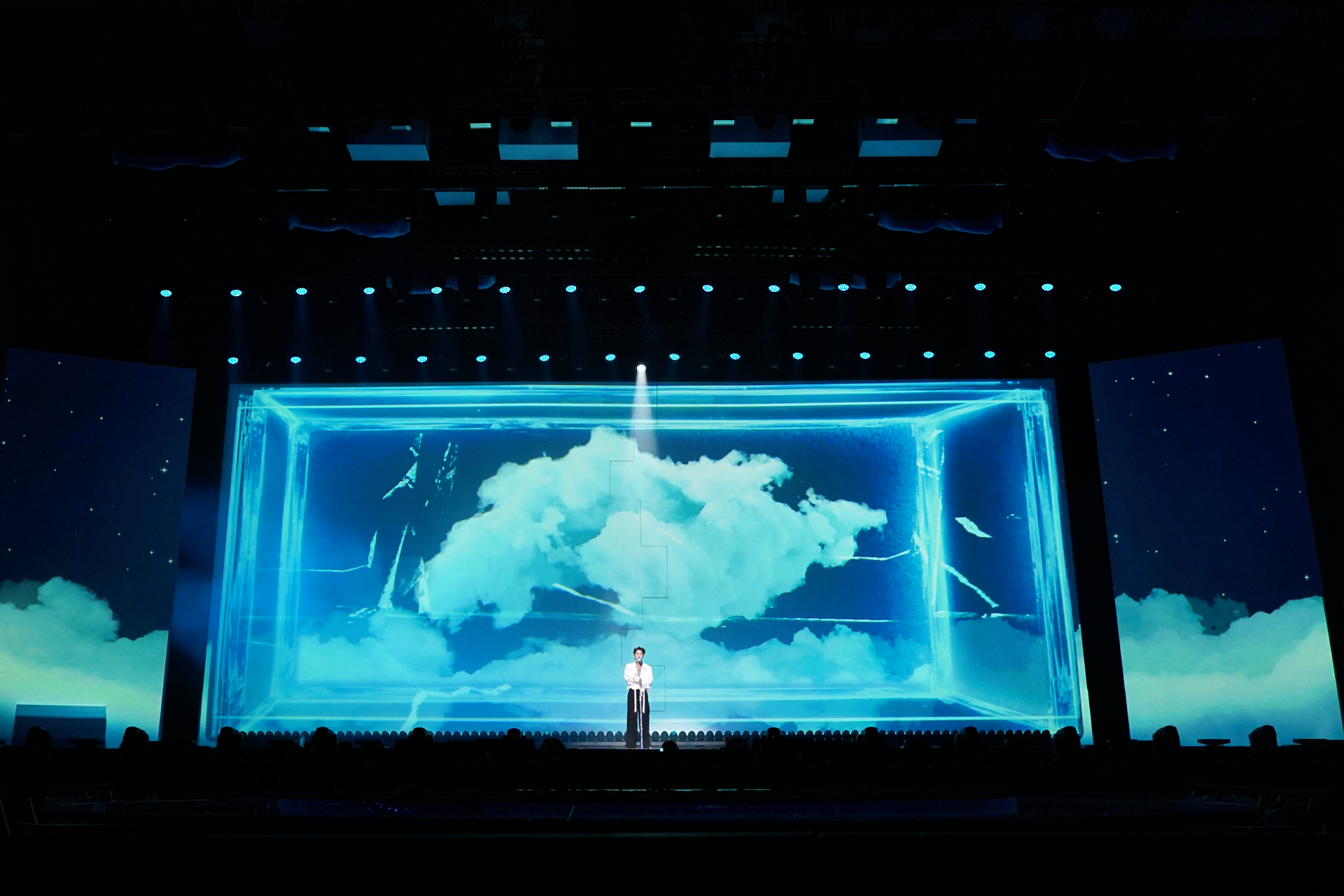 London Design Awards Winner - 「Junwei Zhou · Proof of existence 」Birthday Concert