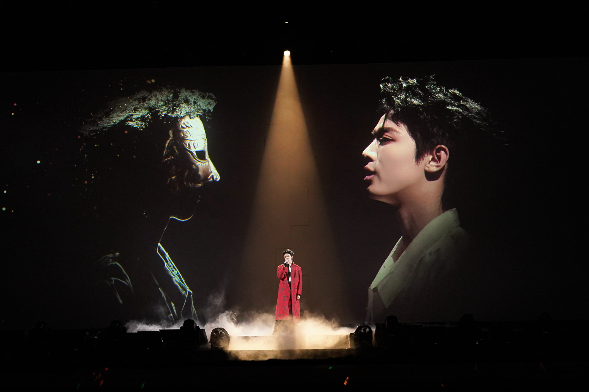London Design Awards Winner - 「Junwei Zhou · Proof of existence 」Birthday Concert