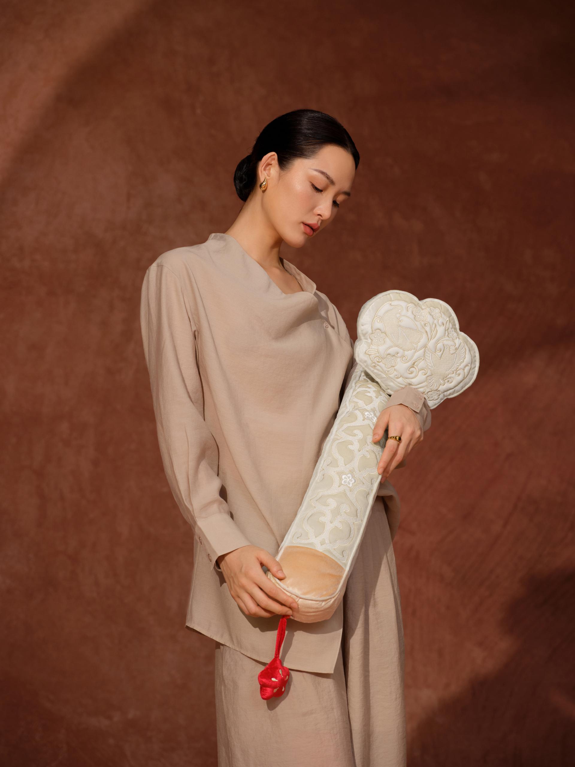 London Design Awards Winner - WUGUAN·Cóng Qiū (WUGUAN·Jade Autumn)