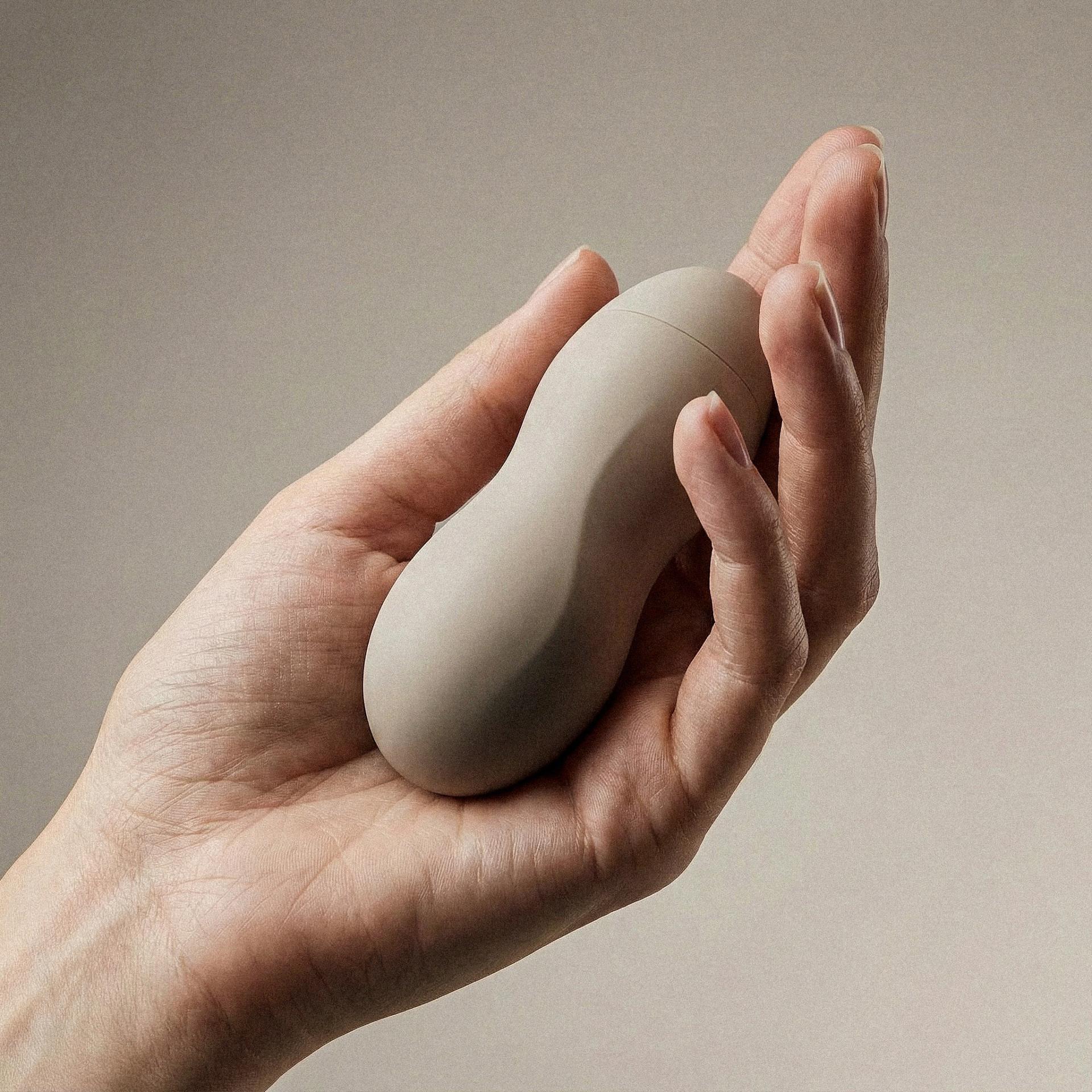 London Design Awards Winner - Peanut: A Biomimetic Female Sex Toy Design