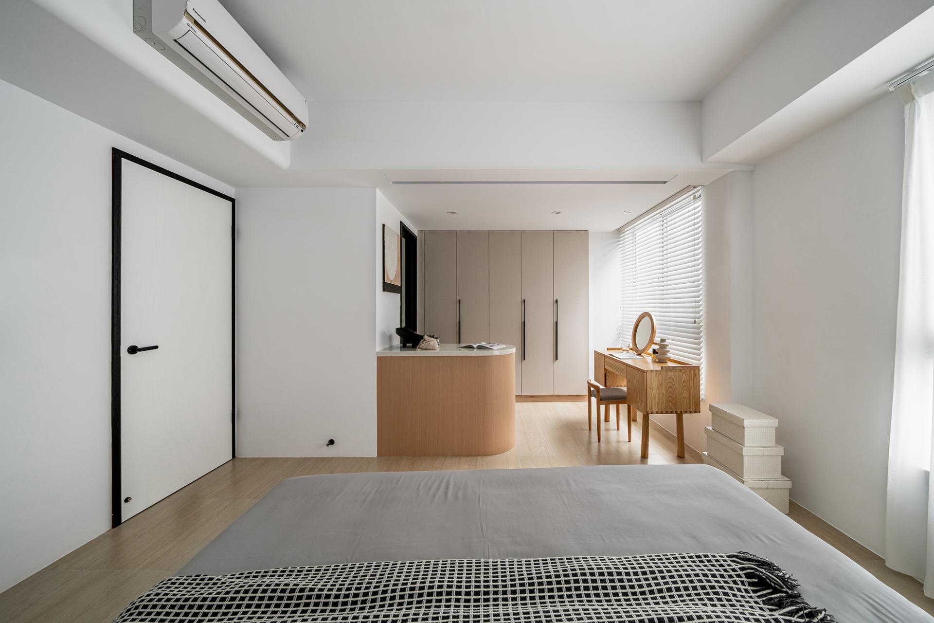 London Design Awards Winner - Gleaming Fragments