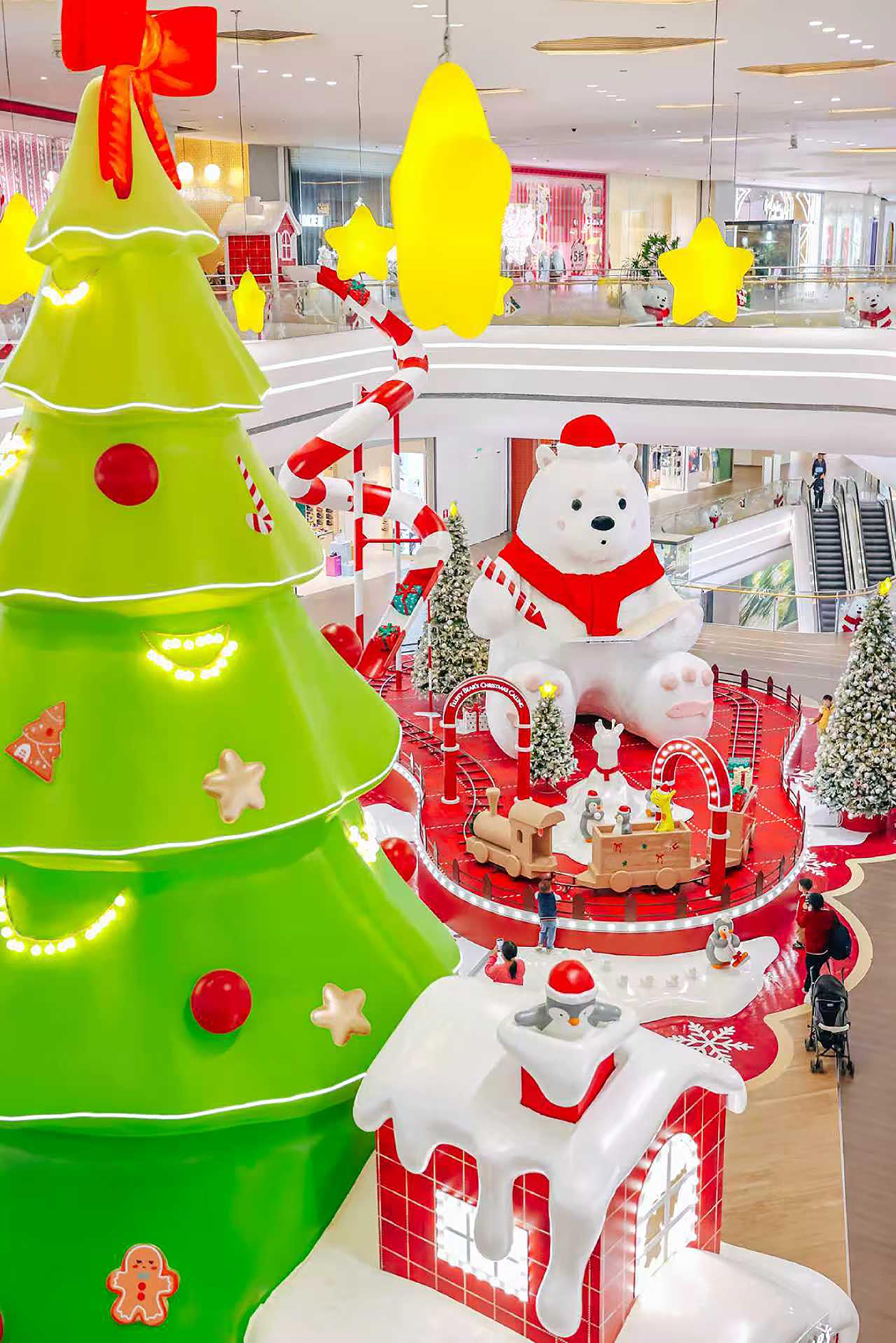 London Design Awards Winner - FLUFFY BEAR'S CHRISTMAS CALLING