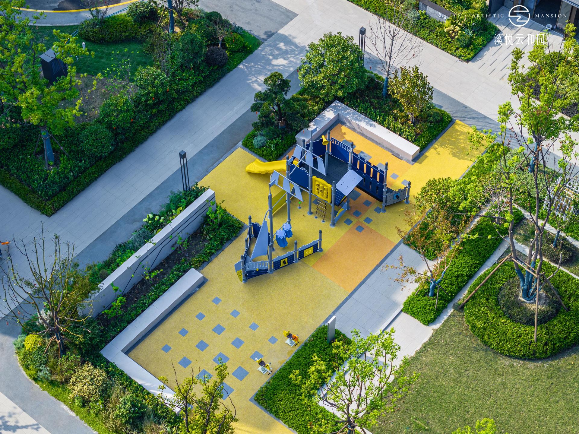 London Design Awards Winner - ARTISTIC MANSION