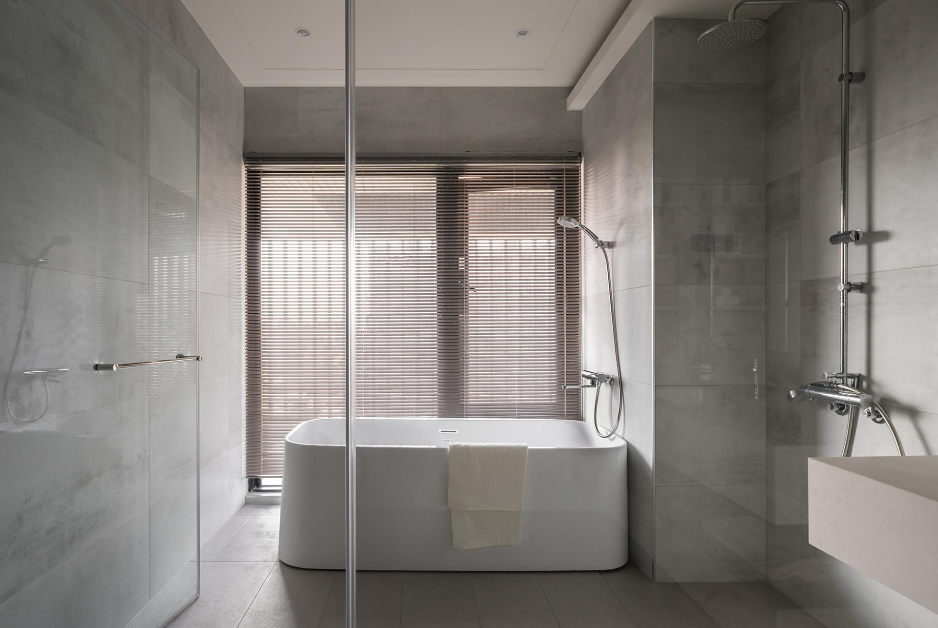 London Design Awards Winner - Arc and Afterglow