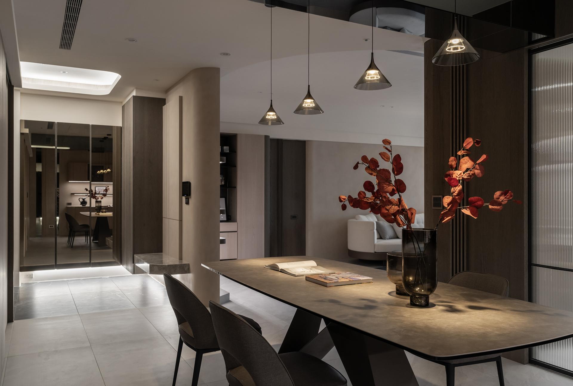 London Design Awards Winner - Arc and Afterglow
