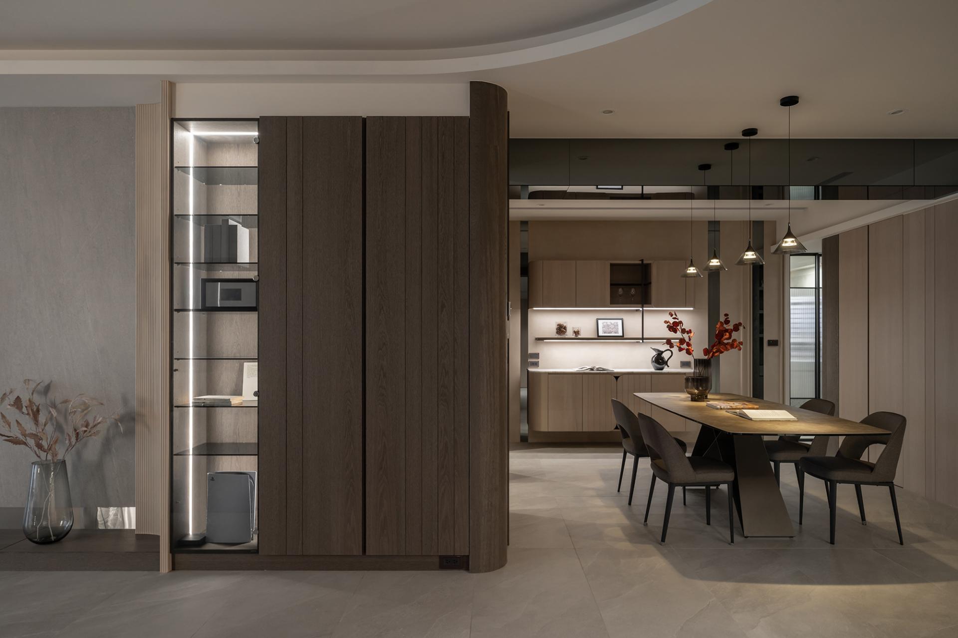 London Design Awards Winner - Arc and Afterglow