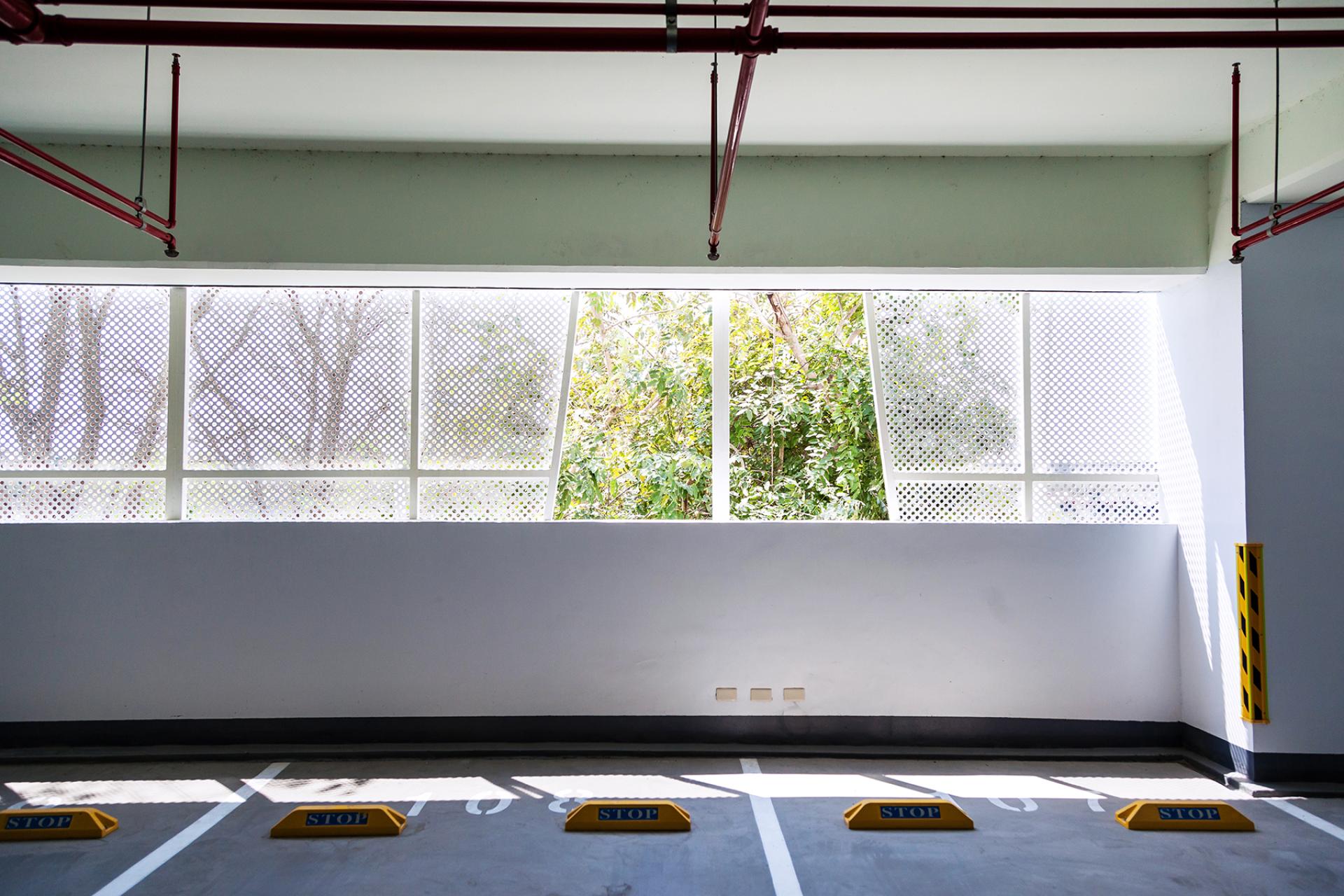 London Design Awards Winner - The Urban Lotus: A Sustainable Mobility Hub in Pingtung