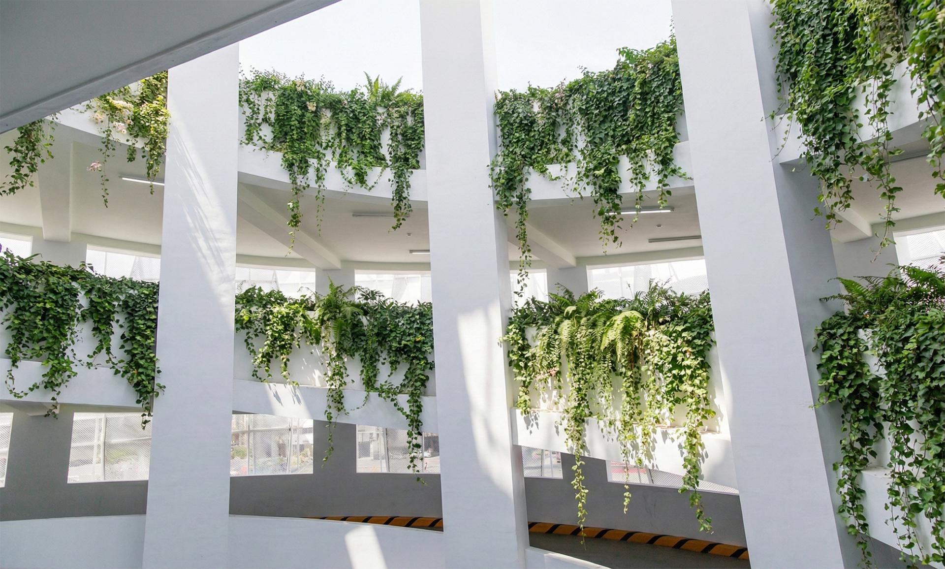 London Design Awards Winner - The Urban Lotus: A Sustainable Mobility Hub in Pingtung