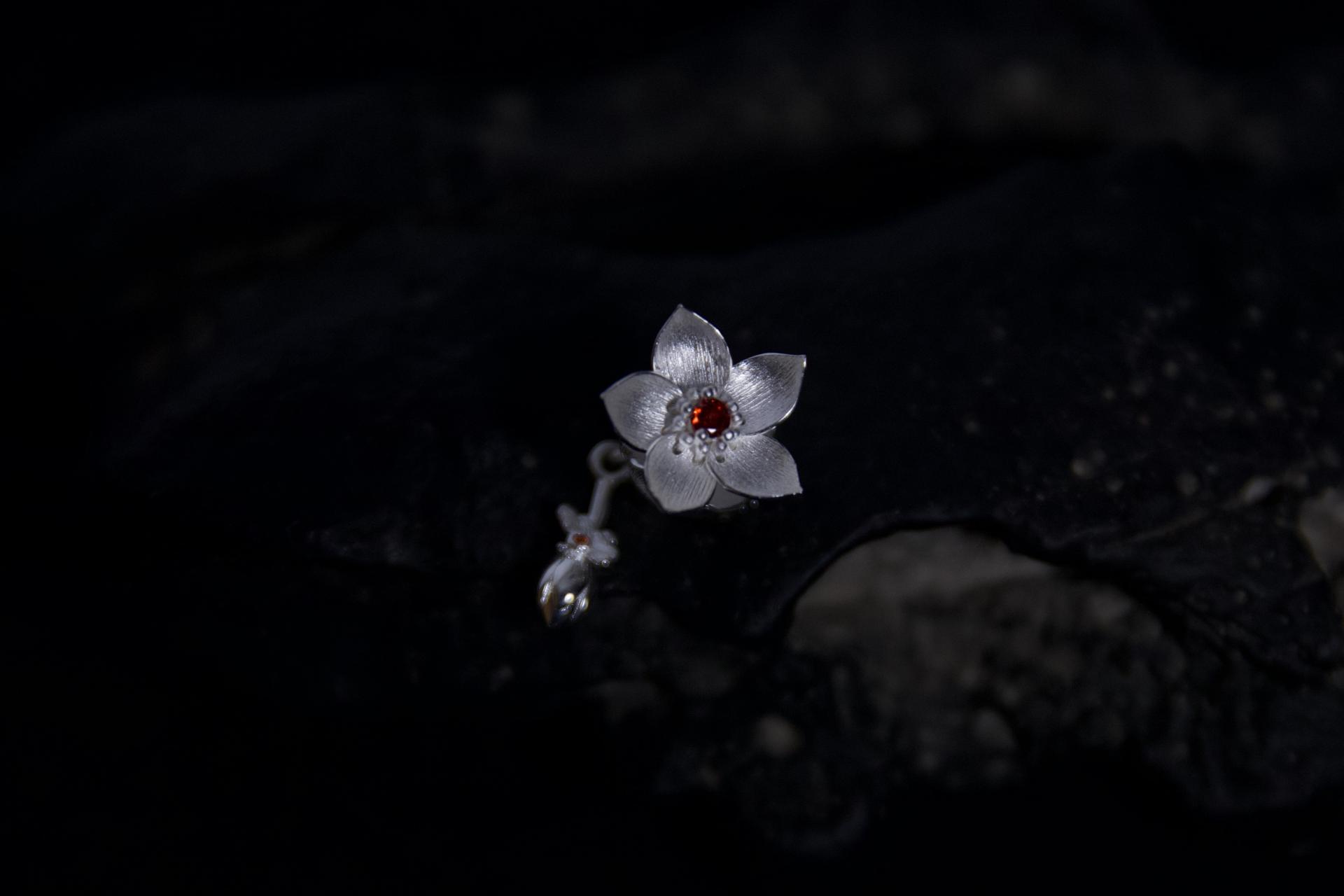 London Design Awards Winner - Blooming