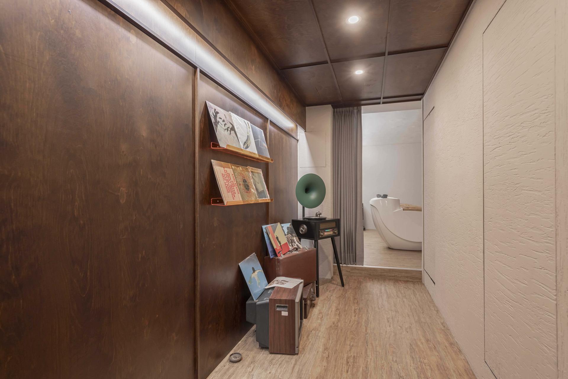 London Design Awards Winner - Trace of Timber