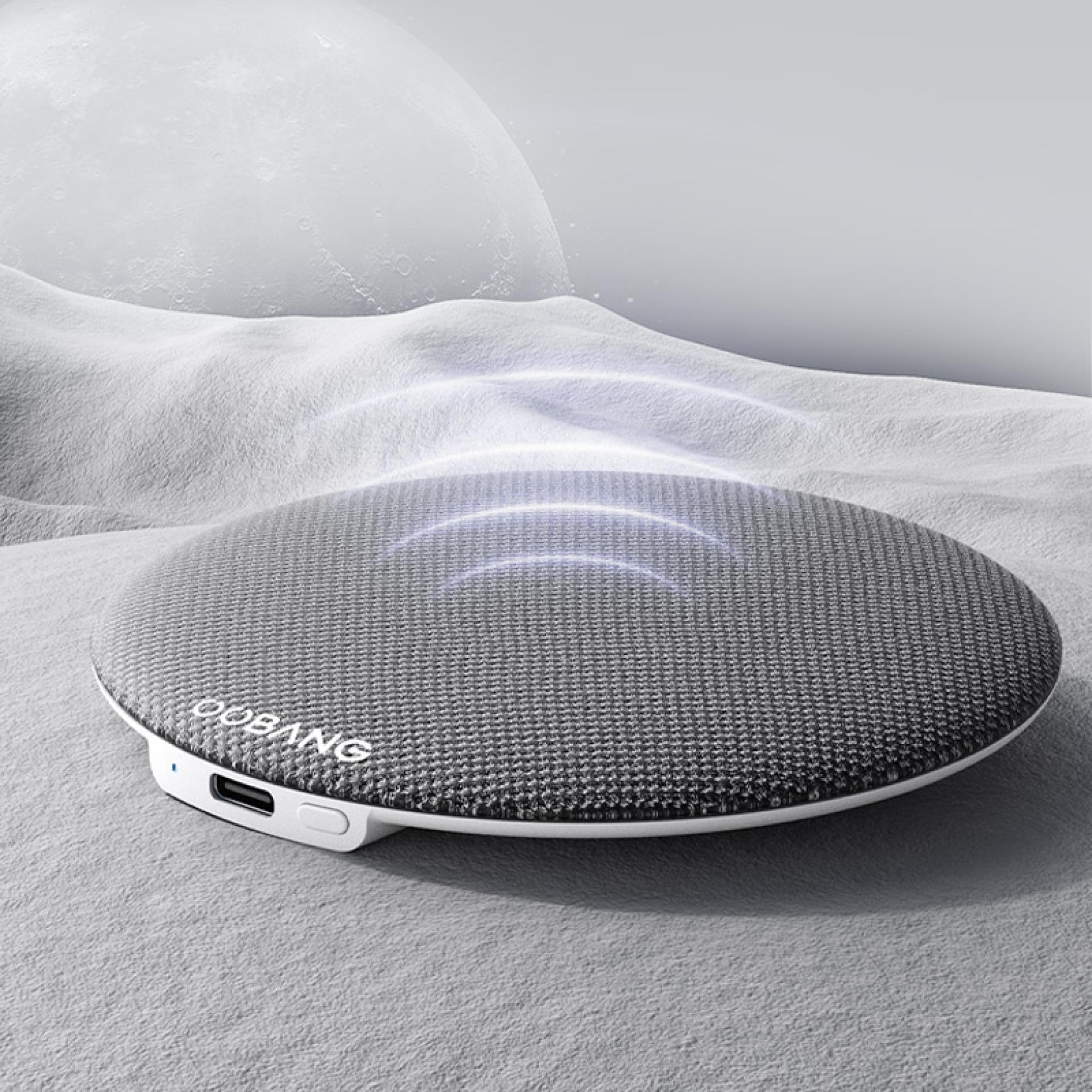 London Design Awards Winner - OOBANG Pillow Audio Disc
