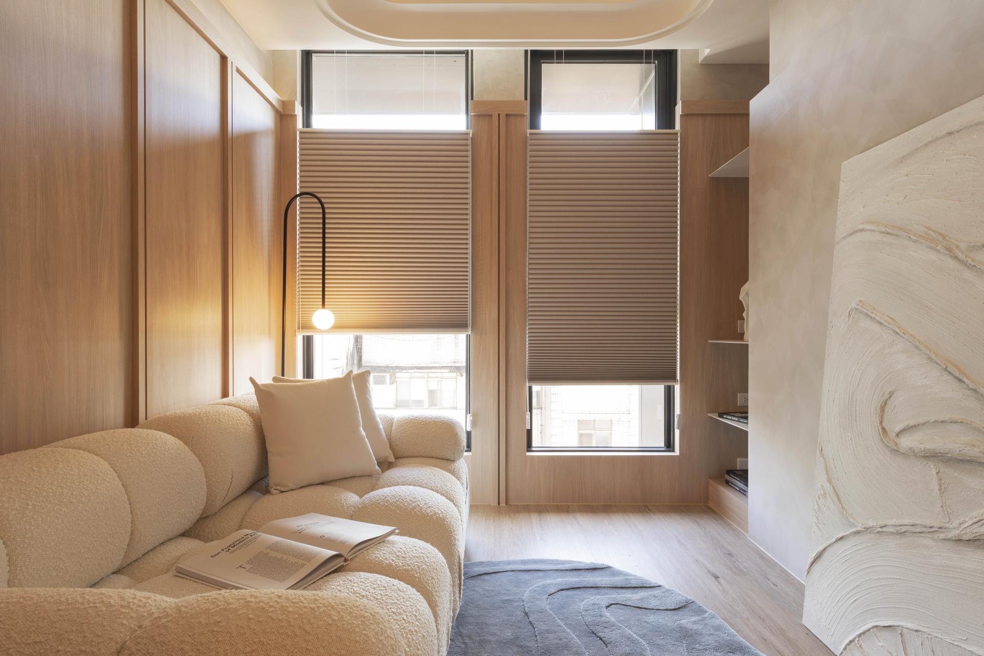 London Design Awards Winner - Serene Creamy Abode