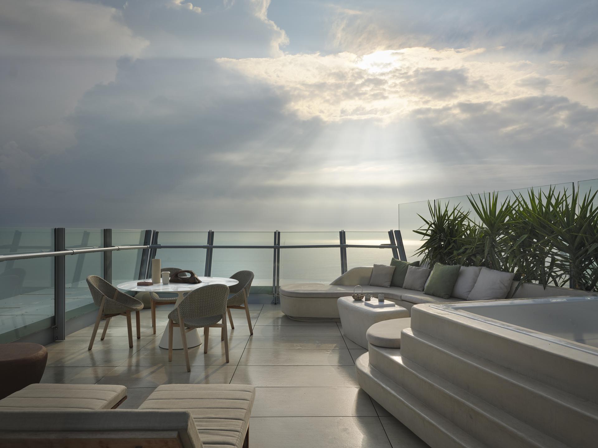 London Design Awards Winner - Spectacular Suites