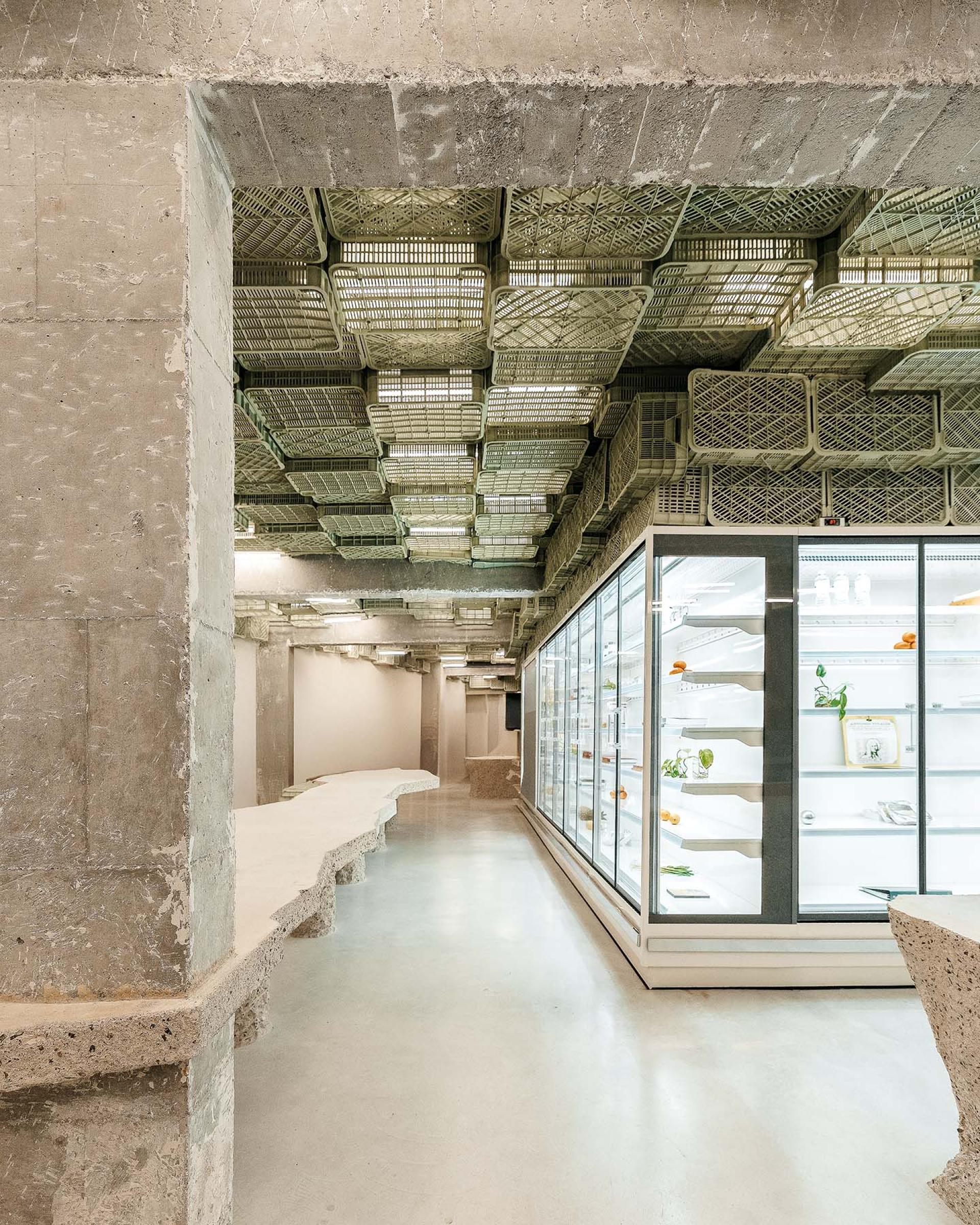 London Design Awards Winner - Plastic Box 