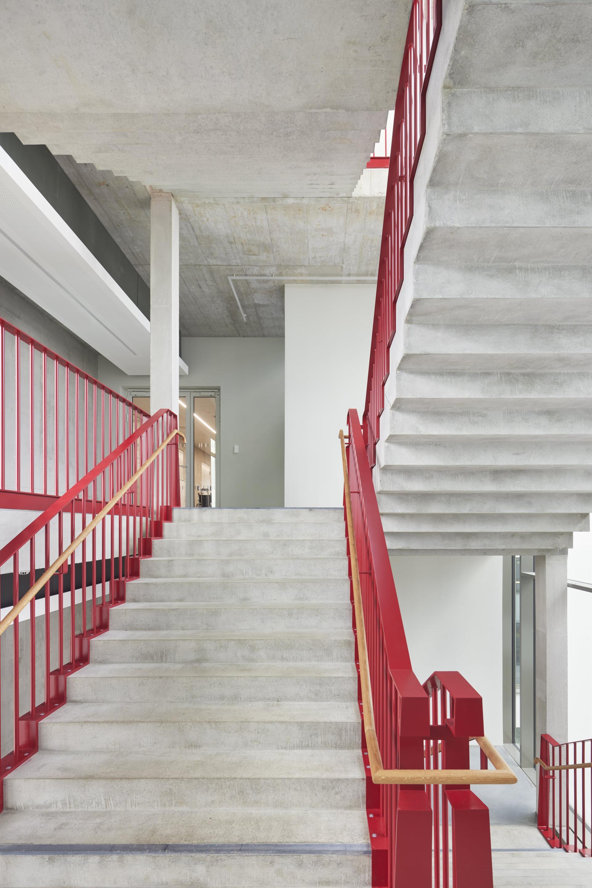 London Design Awards Winner - Annex to house research, practices and genetics laboratories
