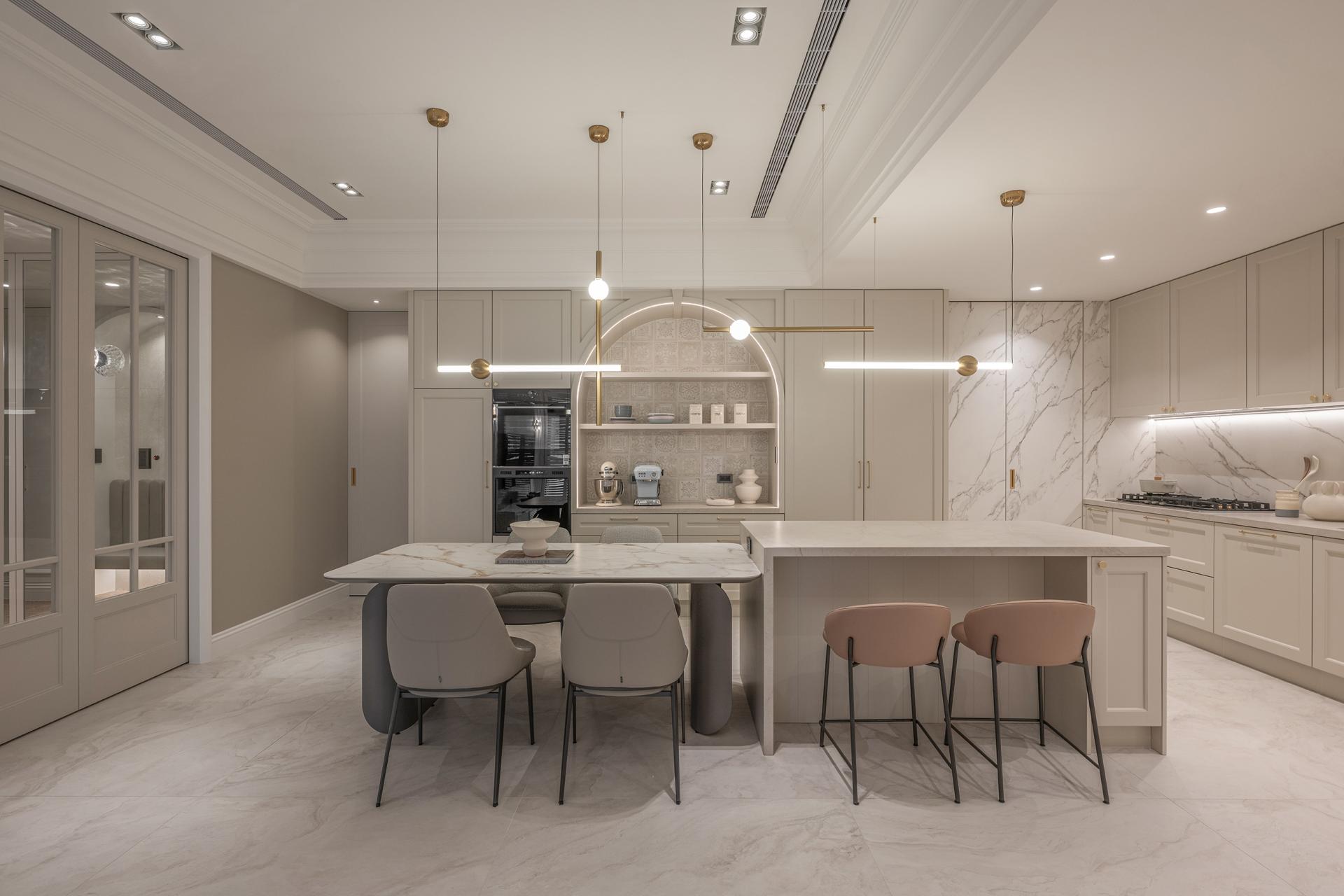 London Design Awards Winner - Apricot Whisper