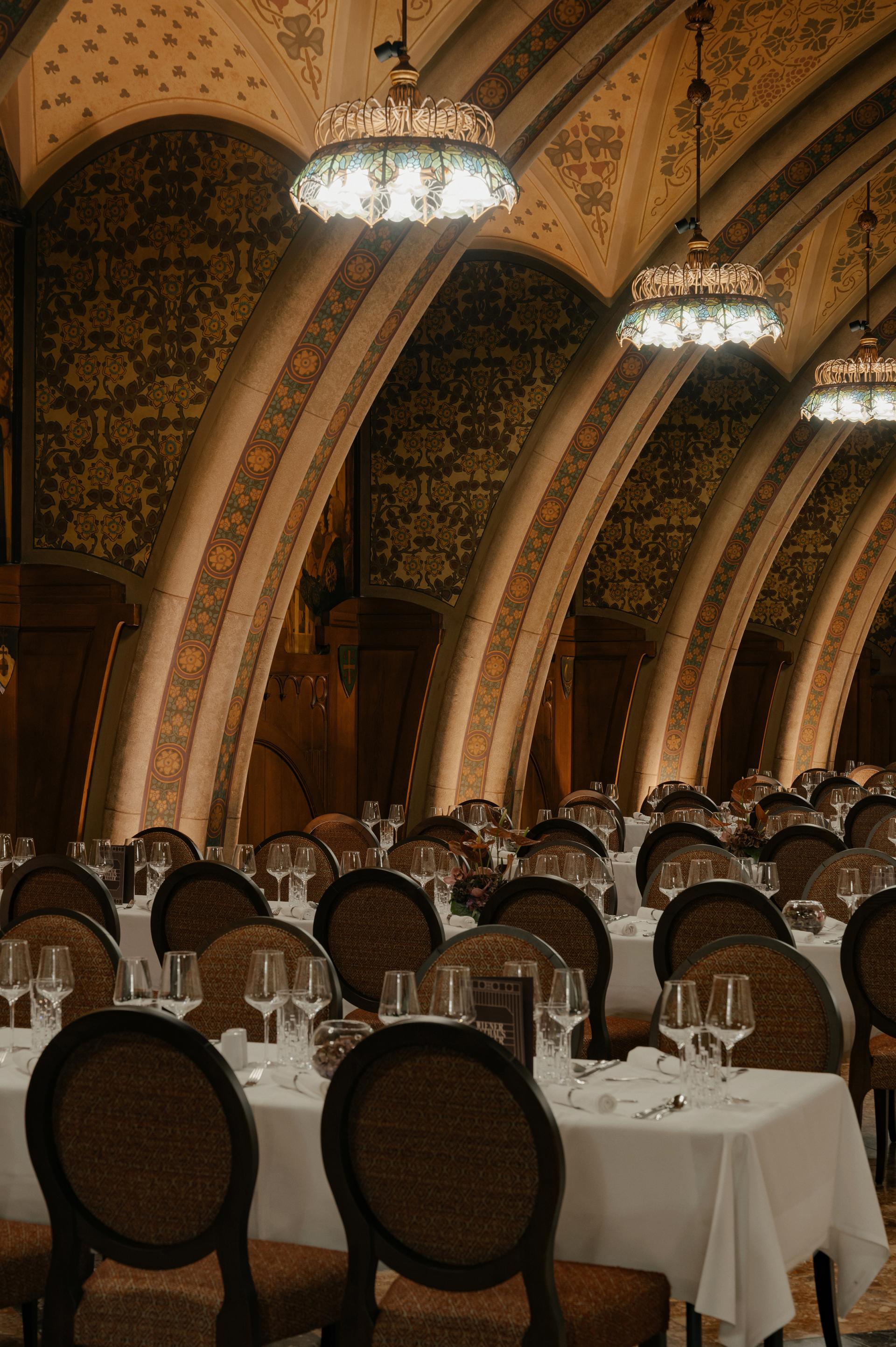 London Design Awards Winner - Wiener Rathauskeller