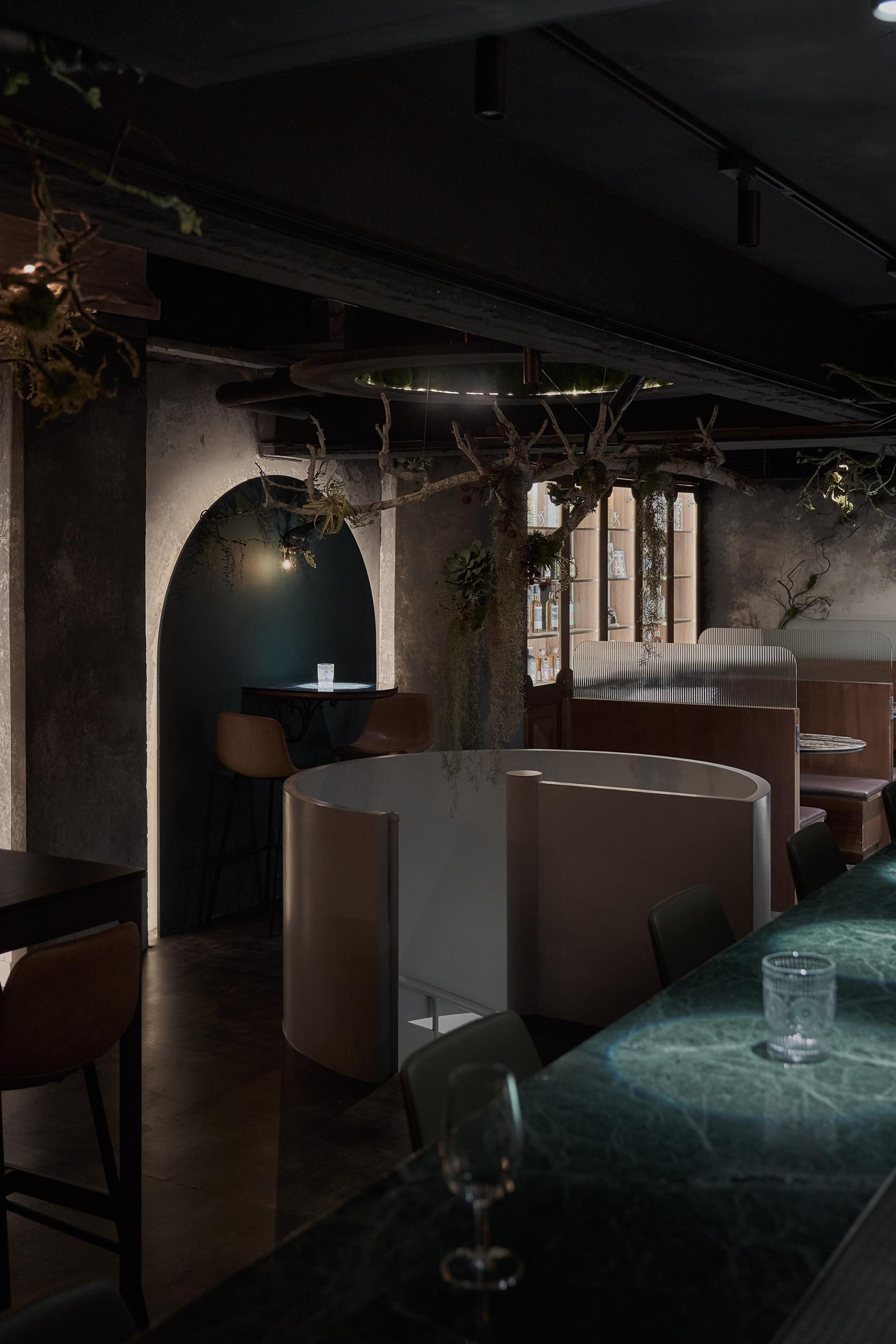 London Design Awards Winner - Moon Maze