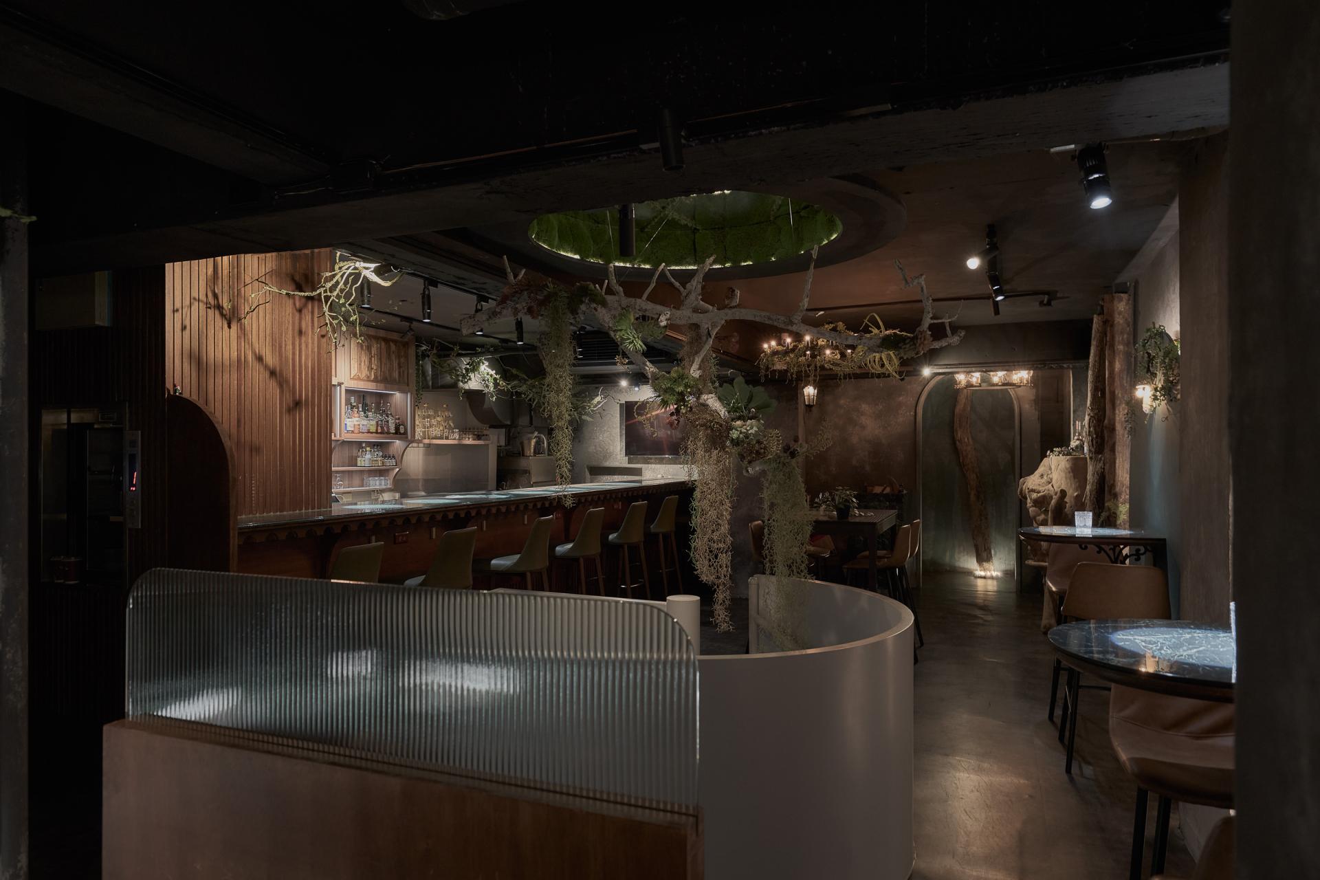 London Design Awards Winner - Moon Maze