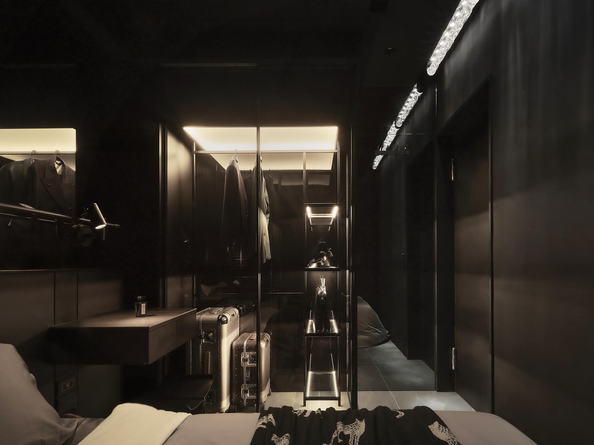 London Design Awards Winner - Tranquility in the Light Gap