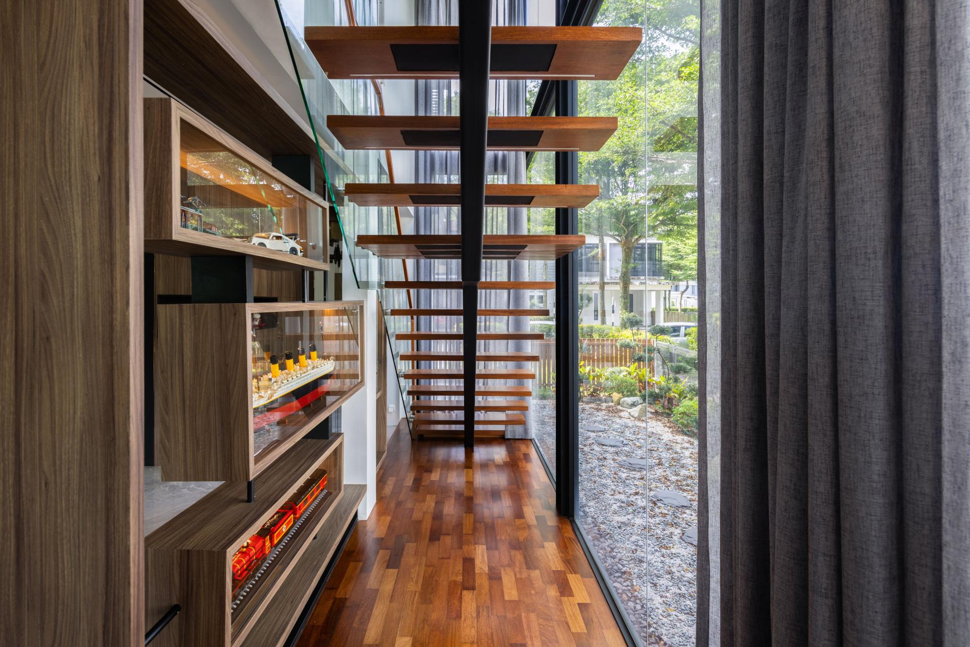 London Design Awards Winner - Whisper Luxe
