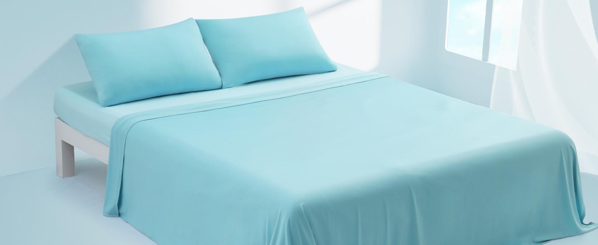 London Design Awards Winner - Elegear Silver-Ion Cooling Blanket