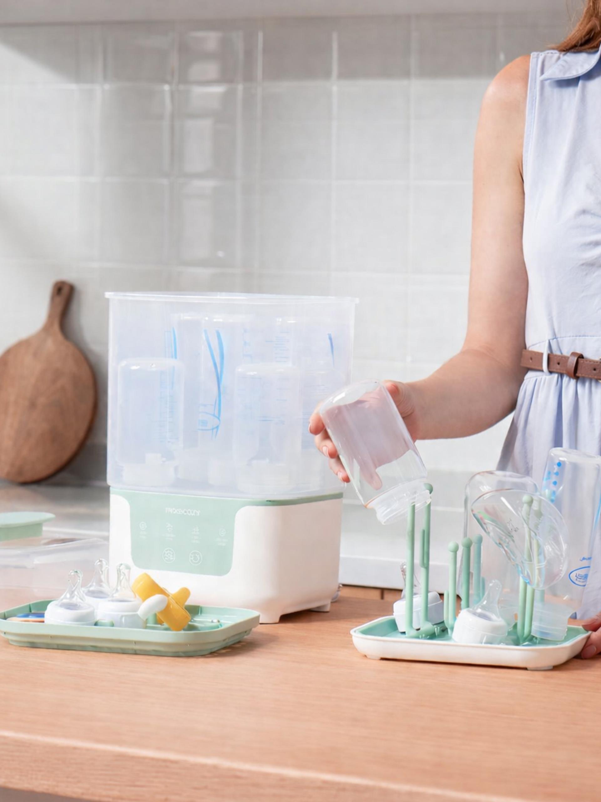 London Design Awards Winner - BS04 Cleaning Machine