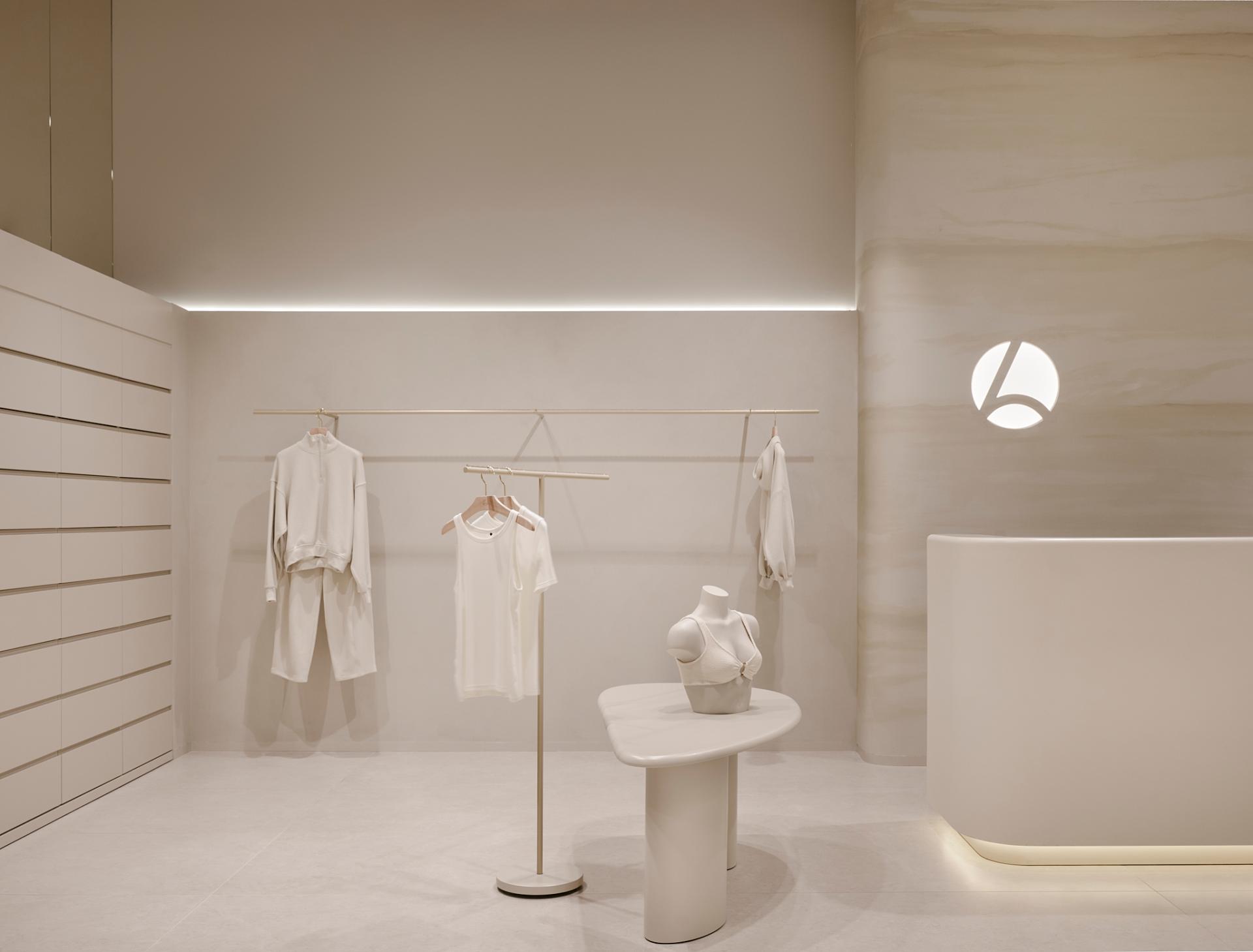 London Design Awards Winner - Lavarice 