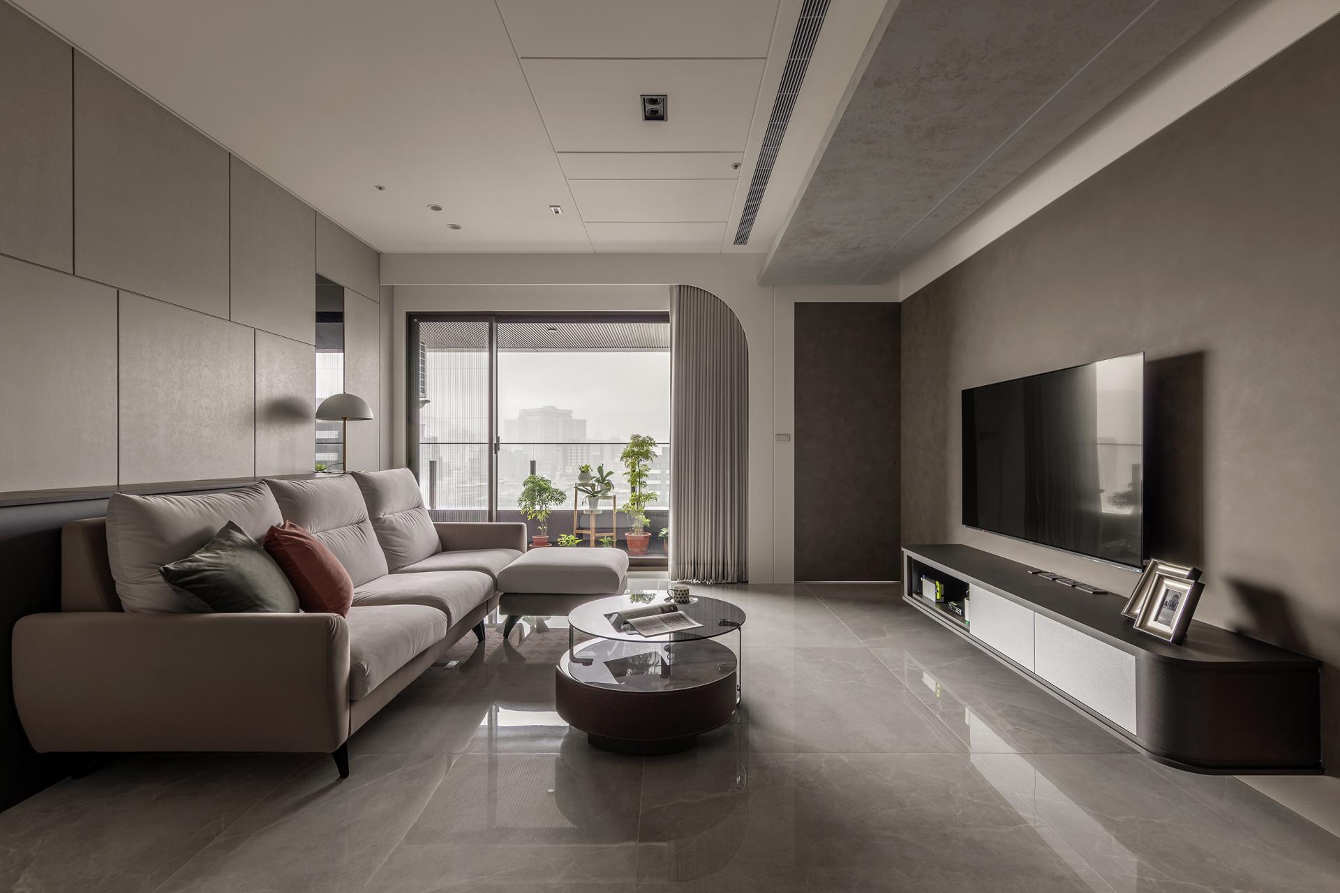 London Design Awards Winner - Mineral Shadows, Luminous Reflections
