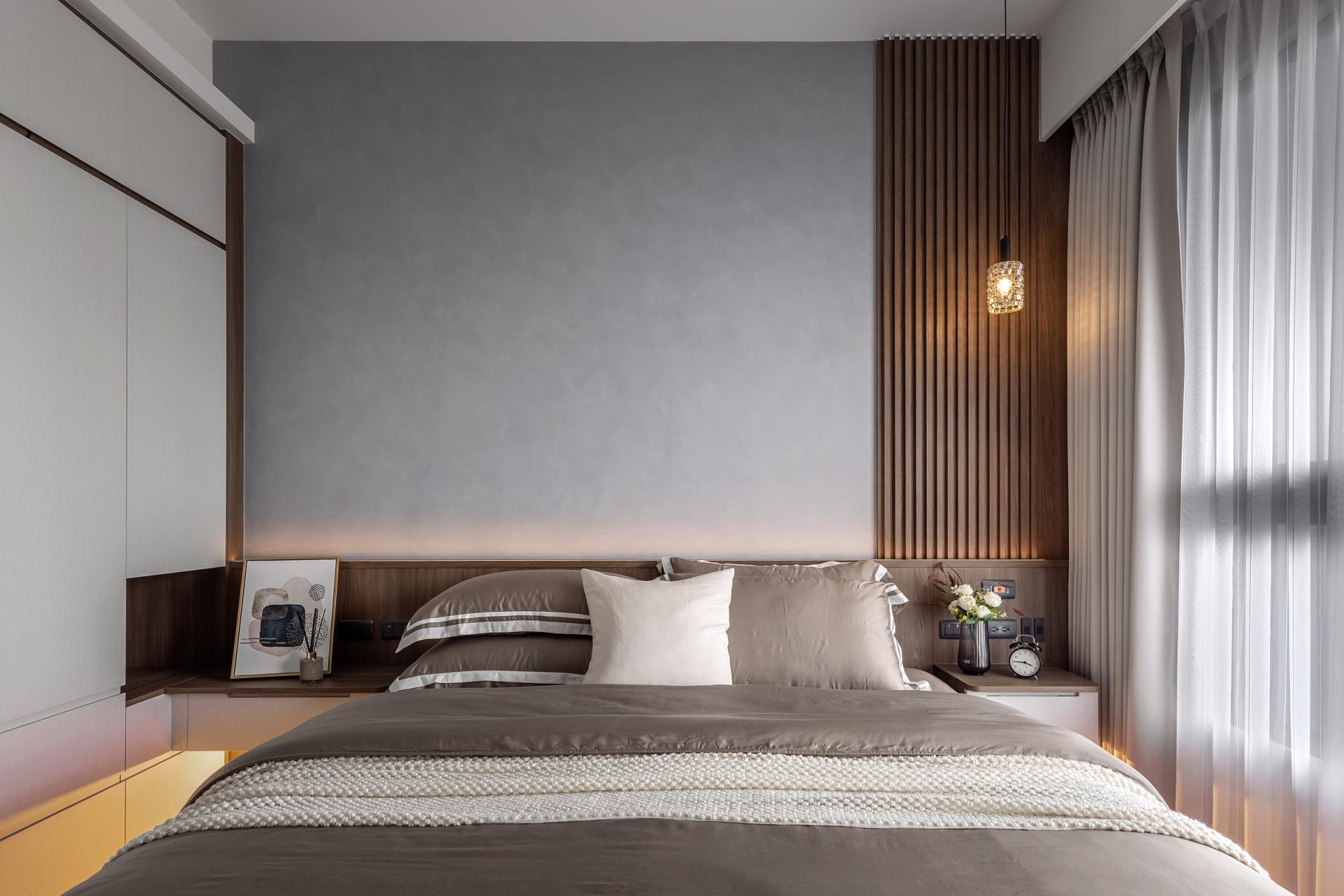 London Design Awards Winner - Mineral Shadows, Luminous Reflections