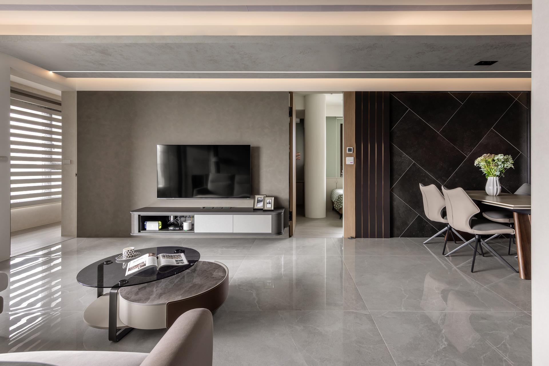 London Design Awards Winner - Mineral Shadows, Luminous Reflections