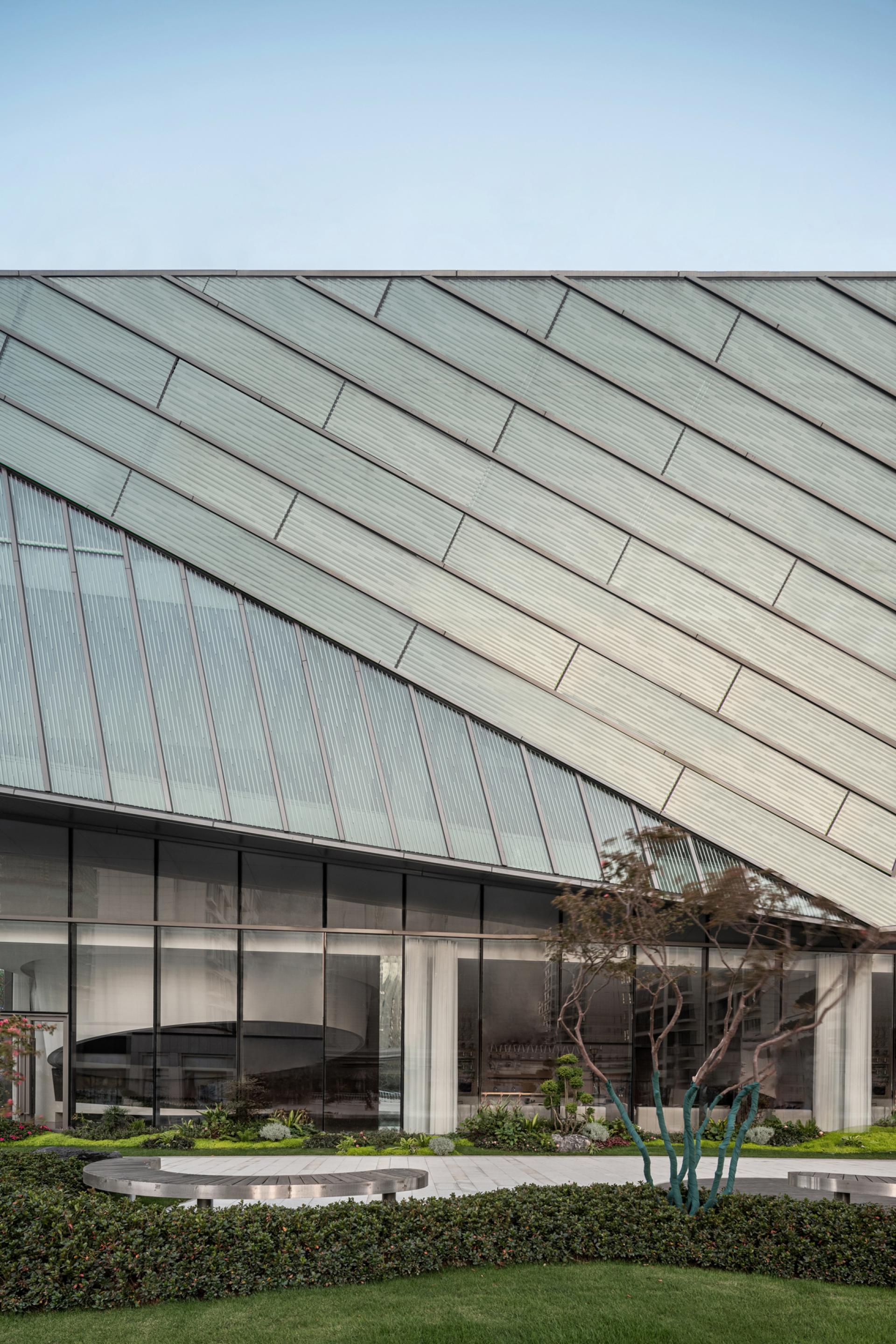 London Design Awards Winner - The Prism Clubhouse