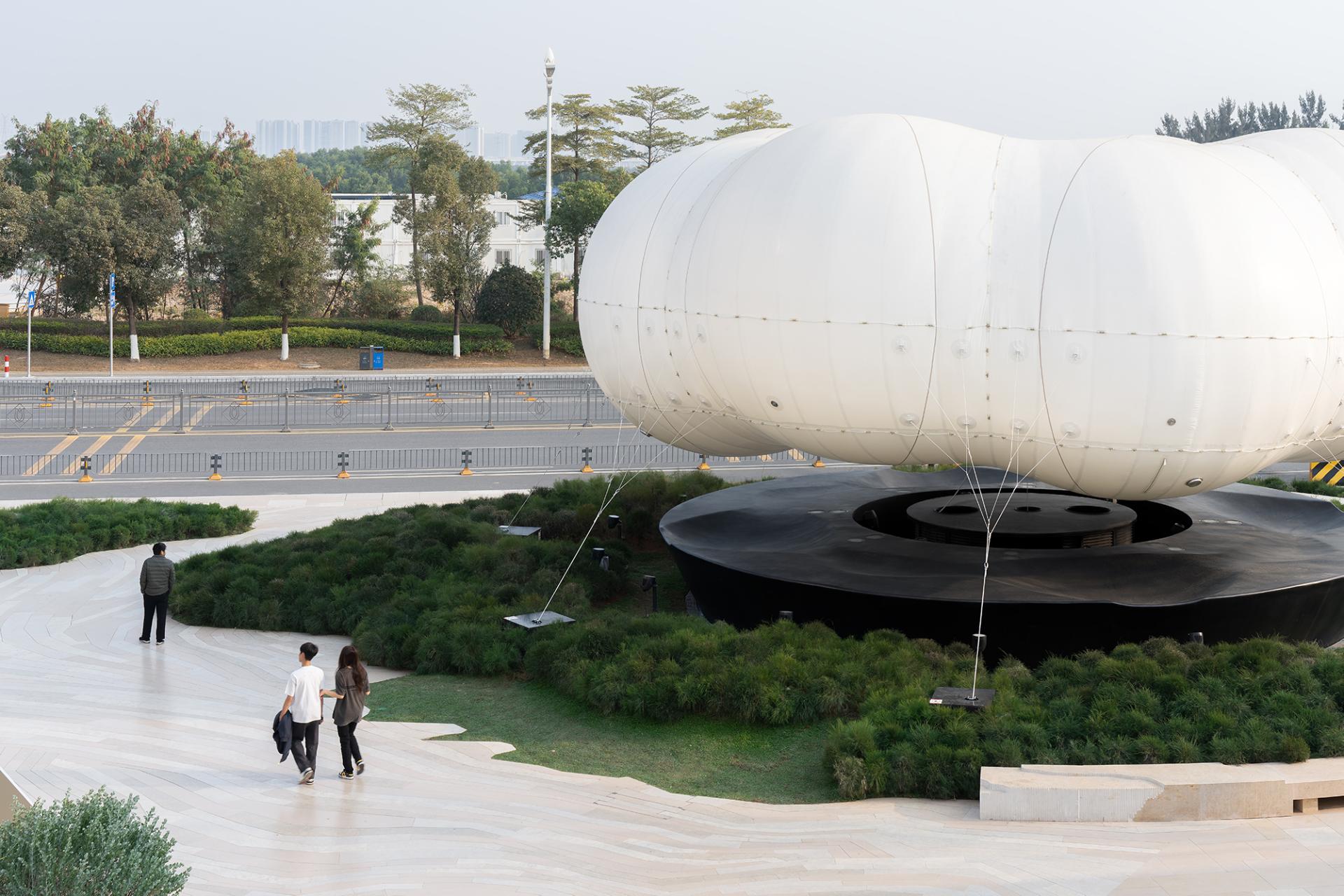 London Design Awards Winner - Myriad Cloud - Dongguan MixC Village IP Installation