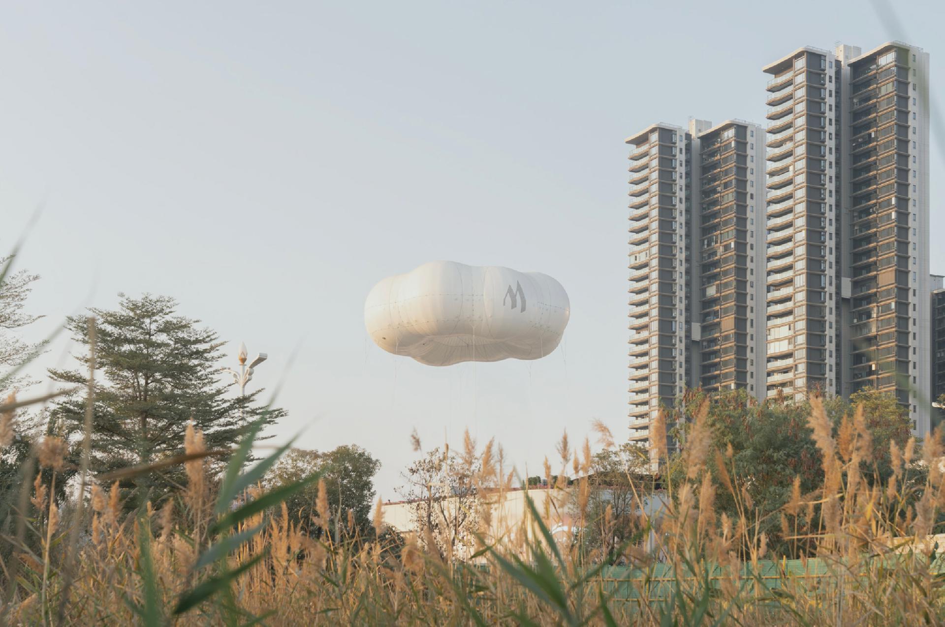 London Design Awards Winner - Myriad Cloud - Dongguan MixC Village IP Installation