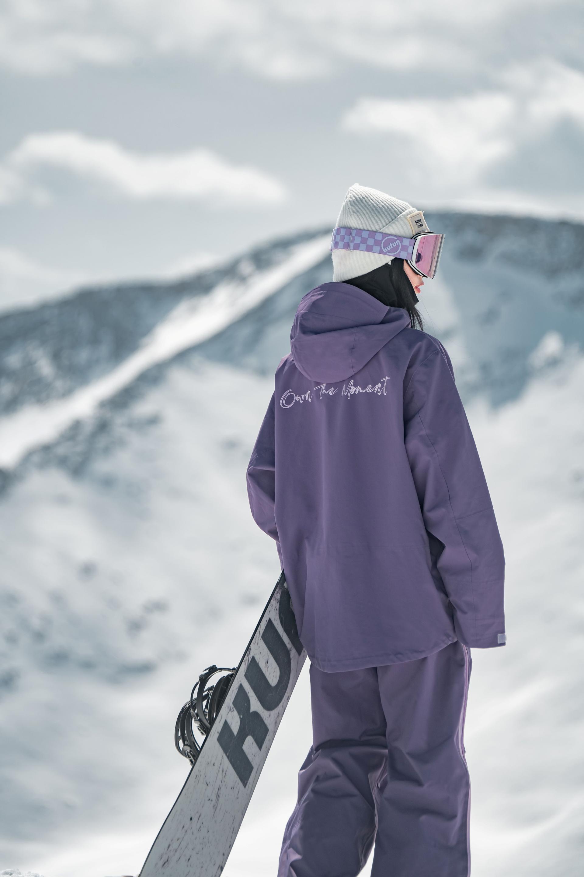 London Design Awards Winner - Kufun Aurora Series Professional Technical Ski Suit