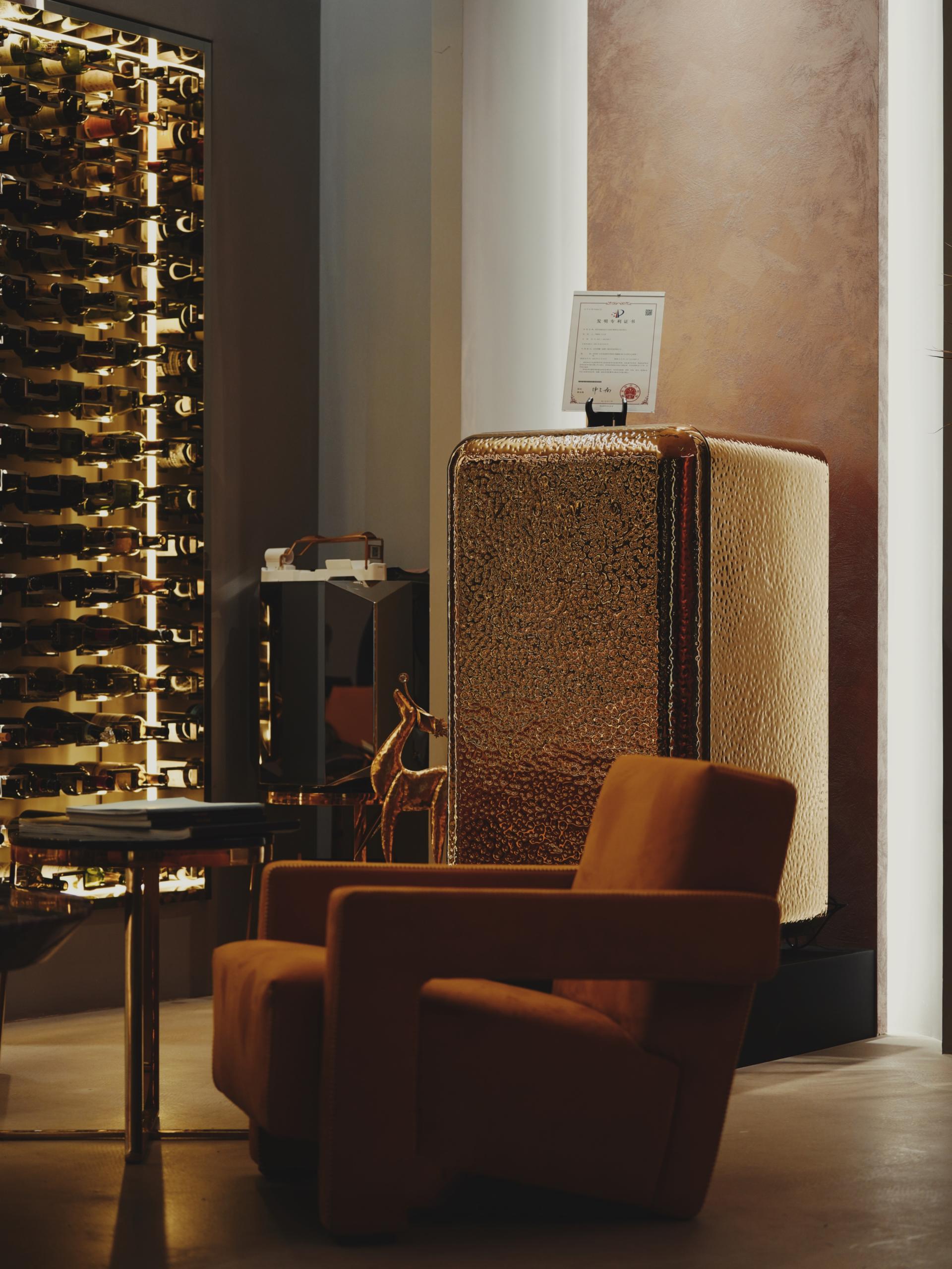 London Design Awards Winner - ZOMO Executive MINI Wine Cabinet