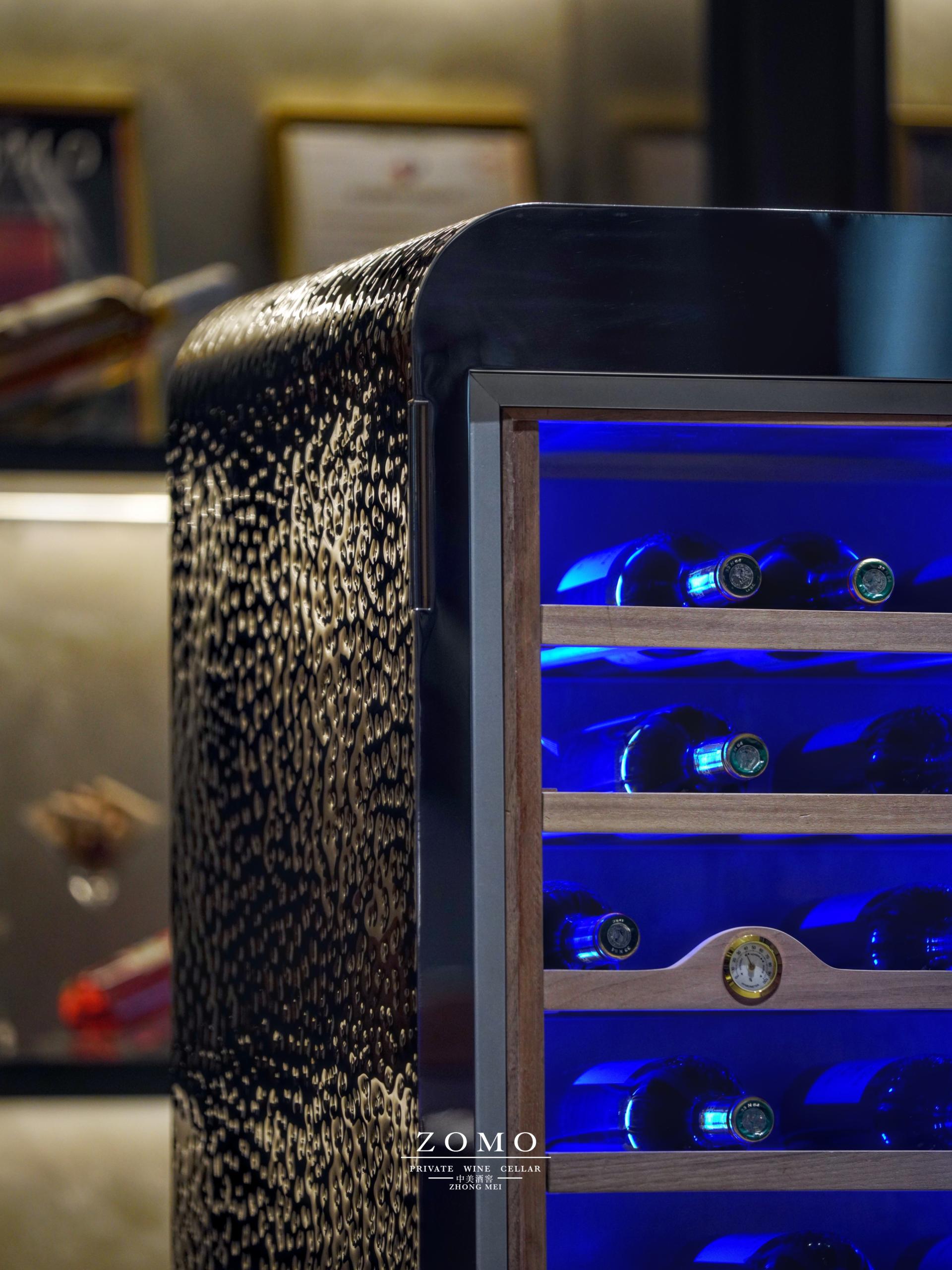 London Design Awards Winner - ZOMO Executive MINI Wine Cabinet