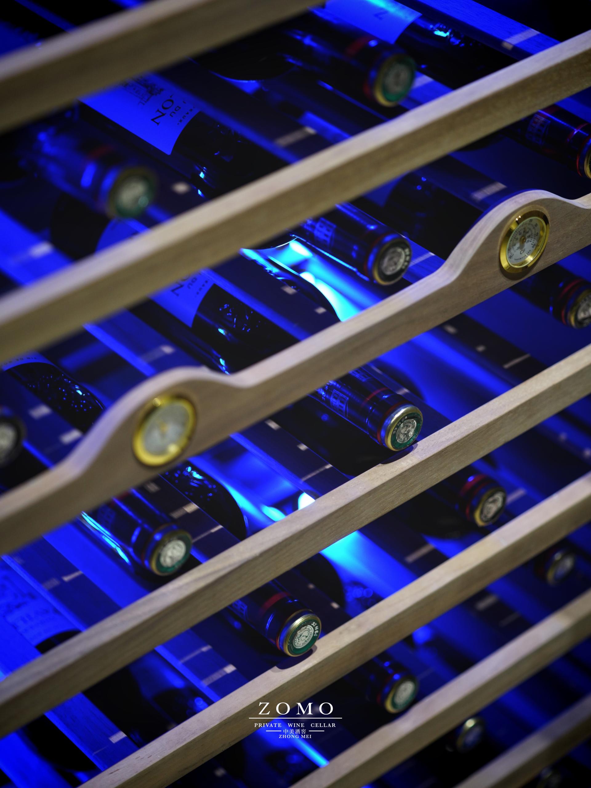 London Design Awards Winner - ZOMO Executive MINI Wine Cabinet