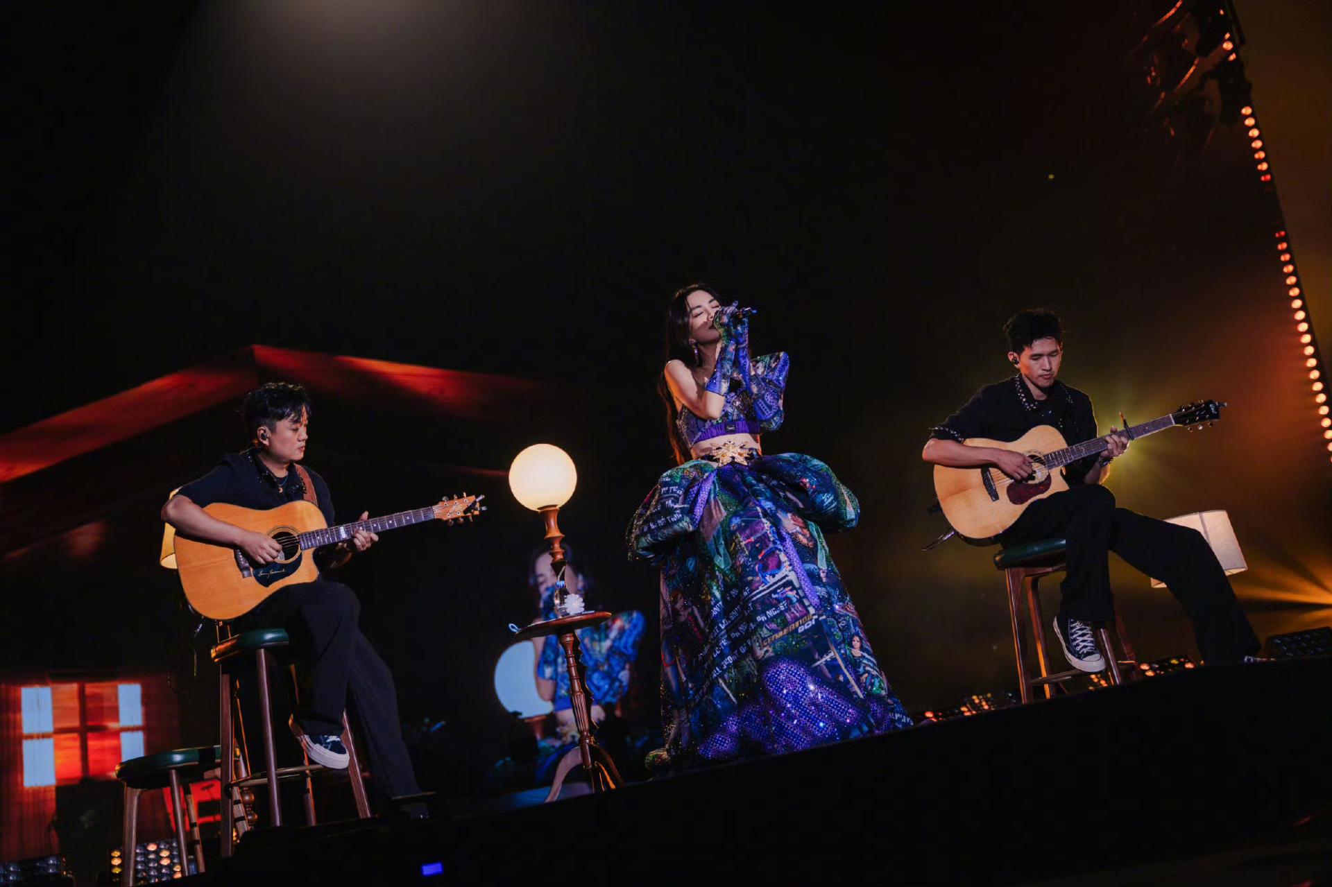 London Design Awards Winner - Ella Chen It's Me Concert Tour