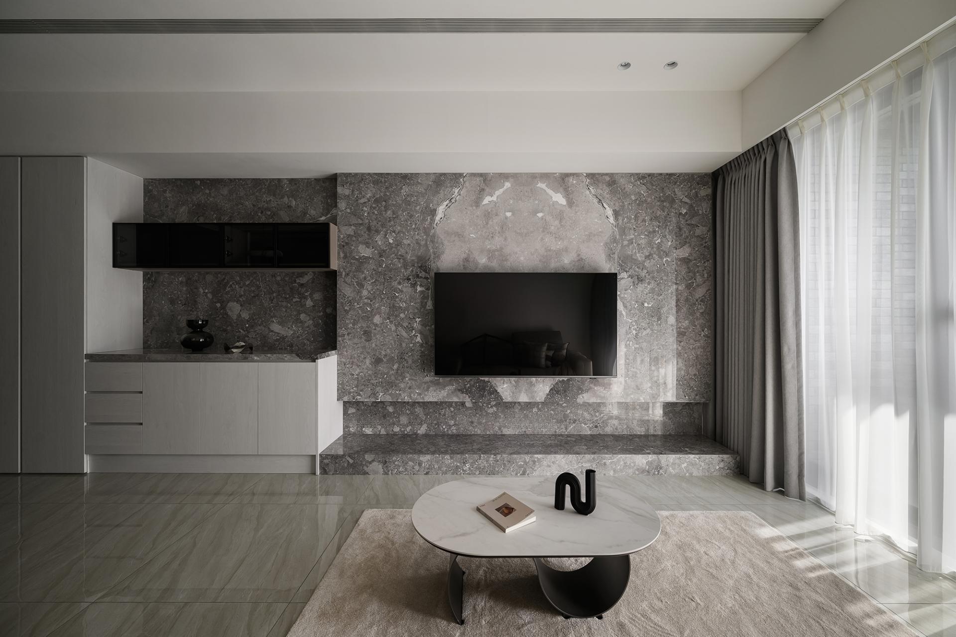 London Design Awards Winner - Luminous Clarity