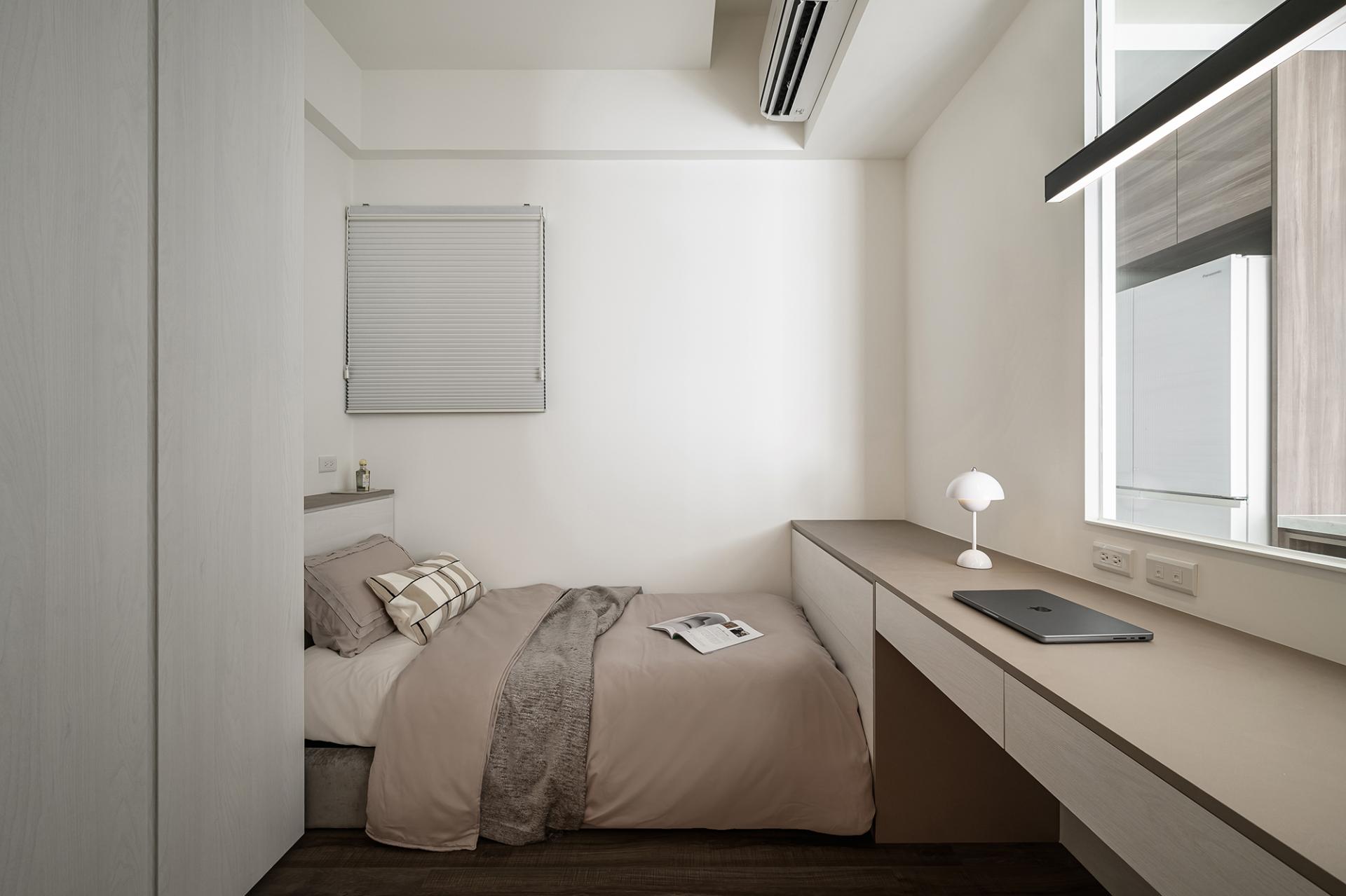 London Design Awards Winner - Luminous Clarity
