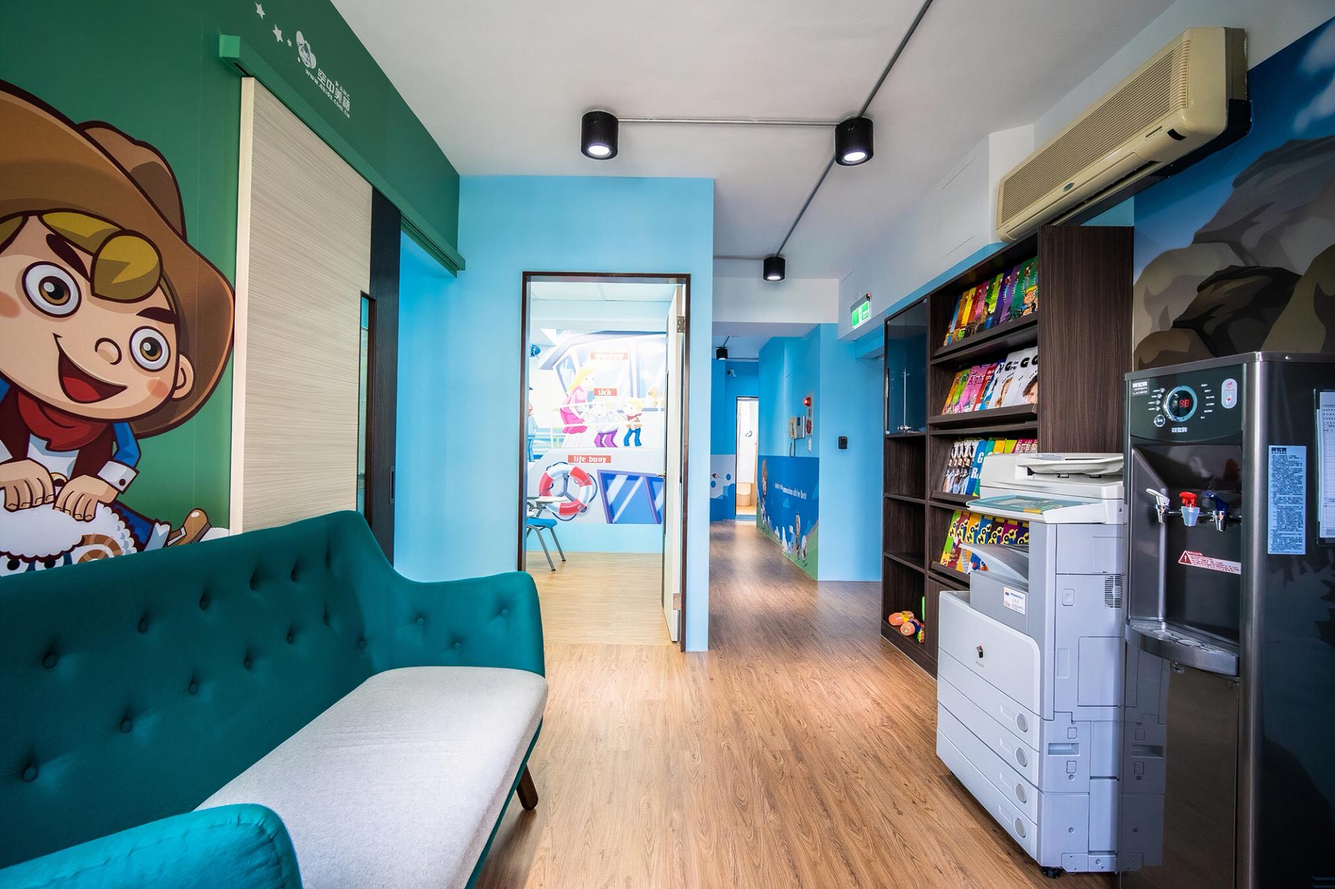 London Design Awards Winner - Chromatic Canvas