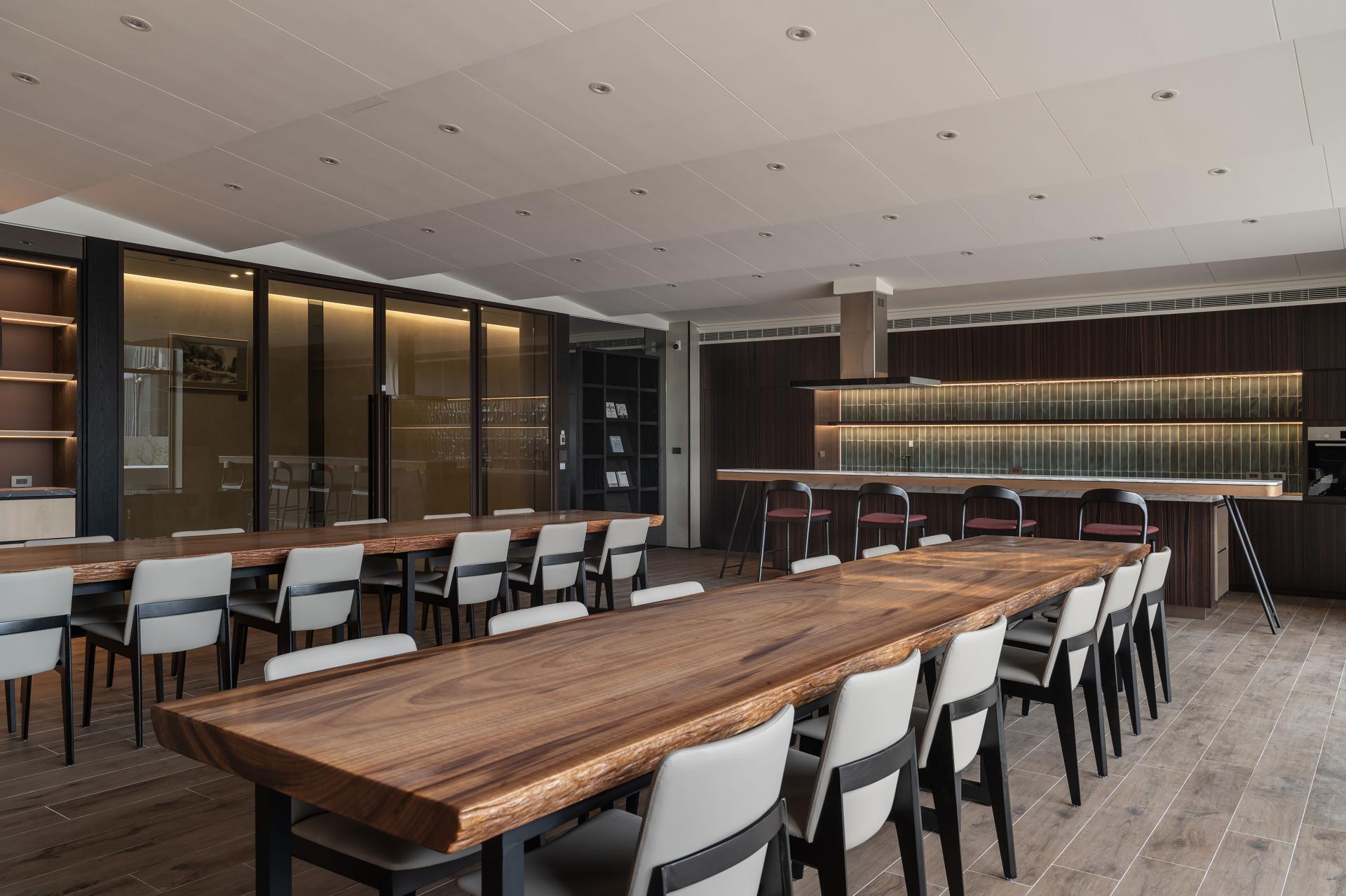 London Design Awards Winner - Dome of Stone, Sipping the Light