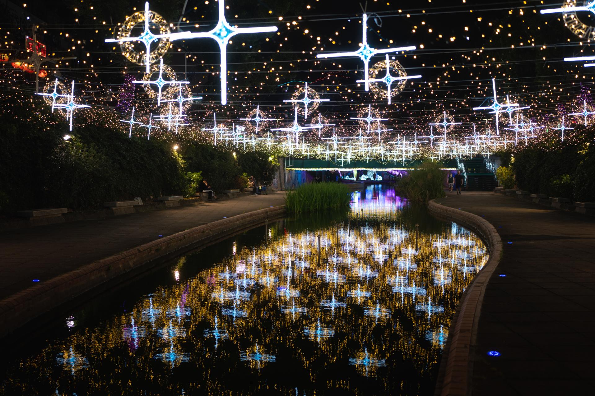London Design Awards Winner - 2026 Zhonggang Canal Projection Mapping — Starlight Galaxy