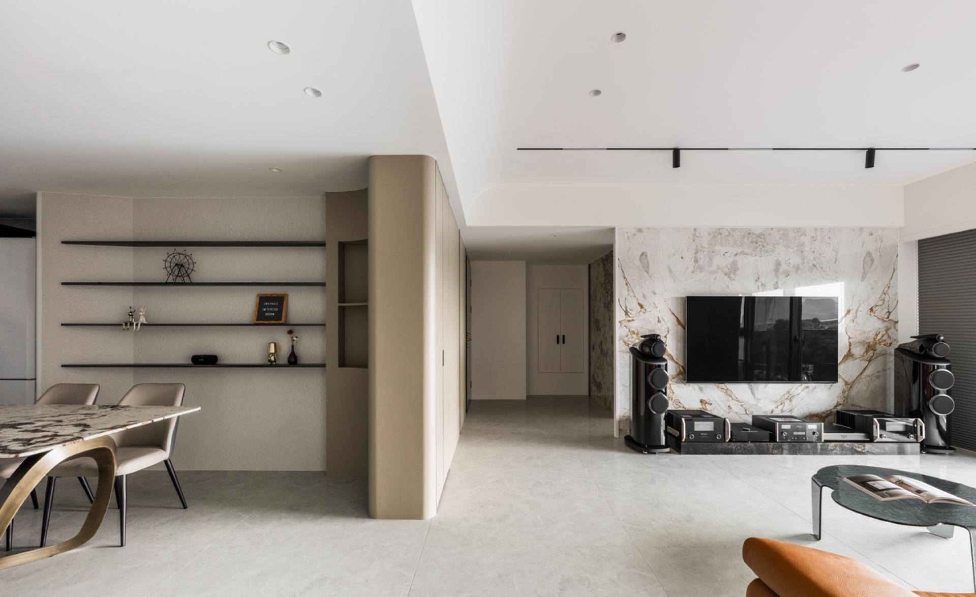 London Design Awards Winner - Carving White