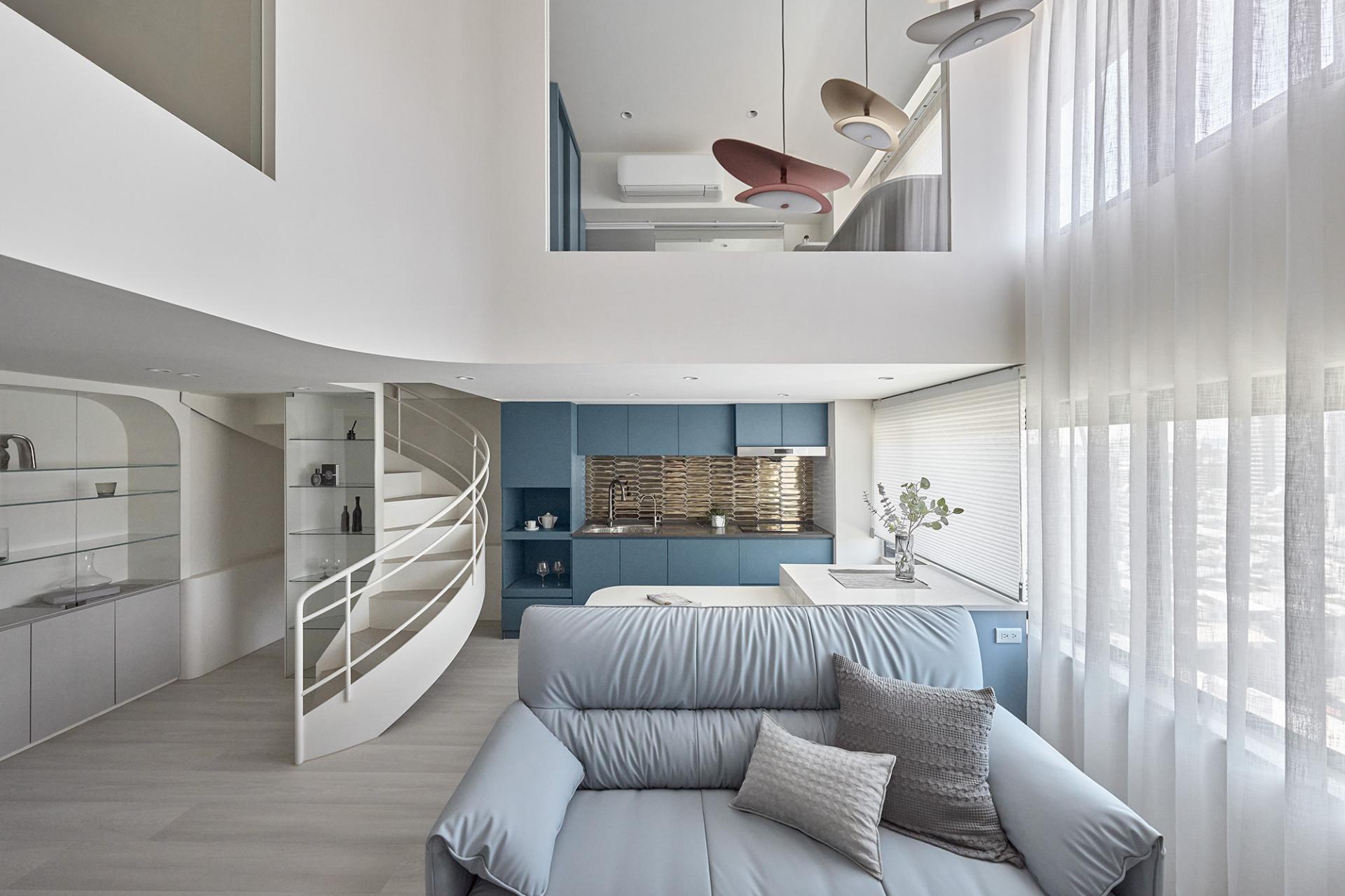 London Design Awards Winner - Azure Resonance