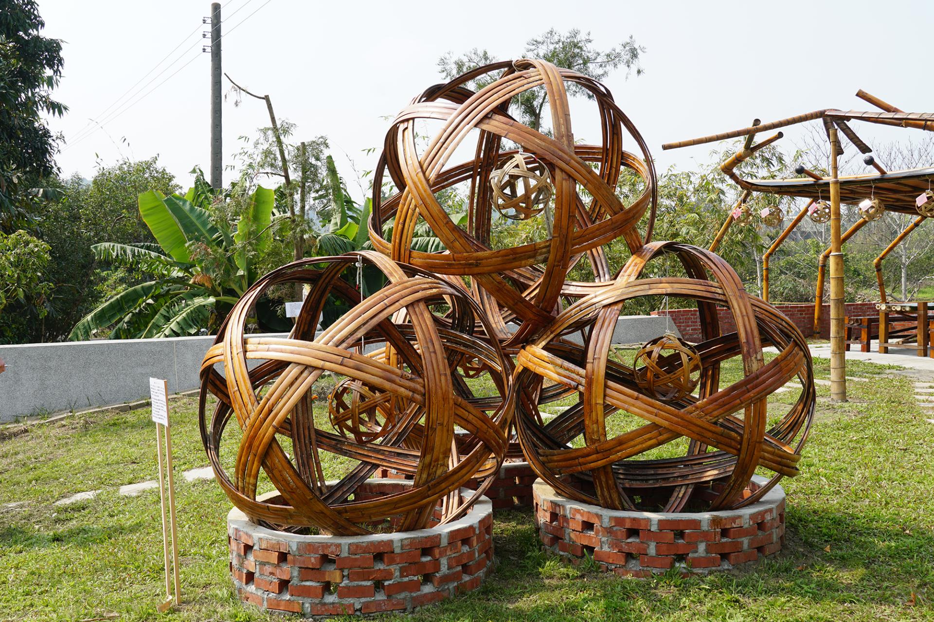 London Design Awards Winner - Bamboo Crab Art Pavilion