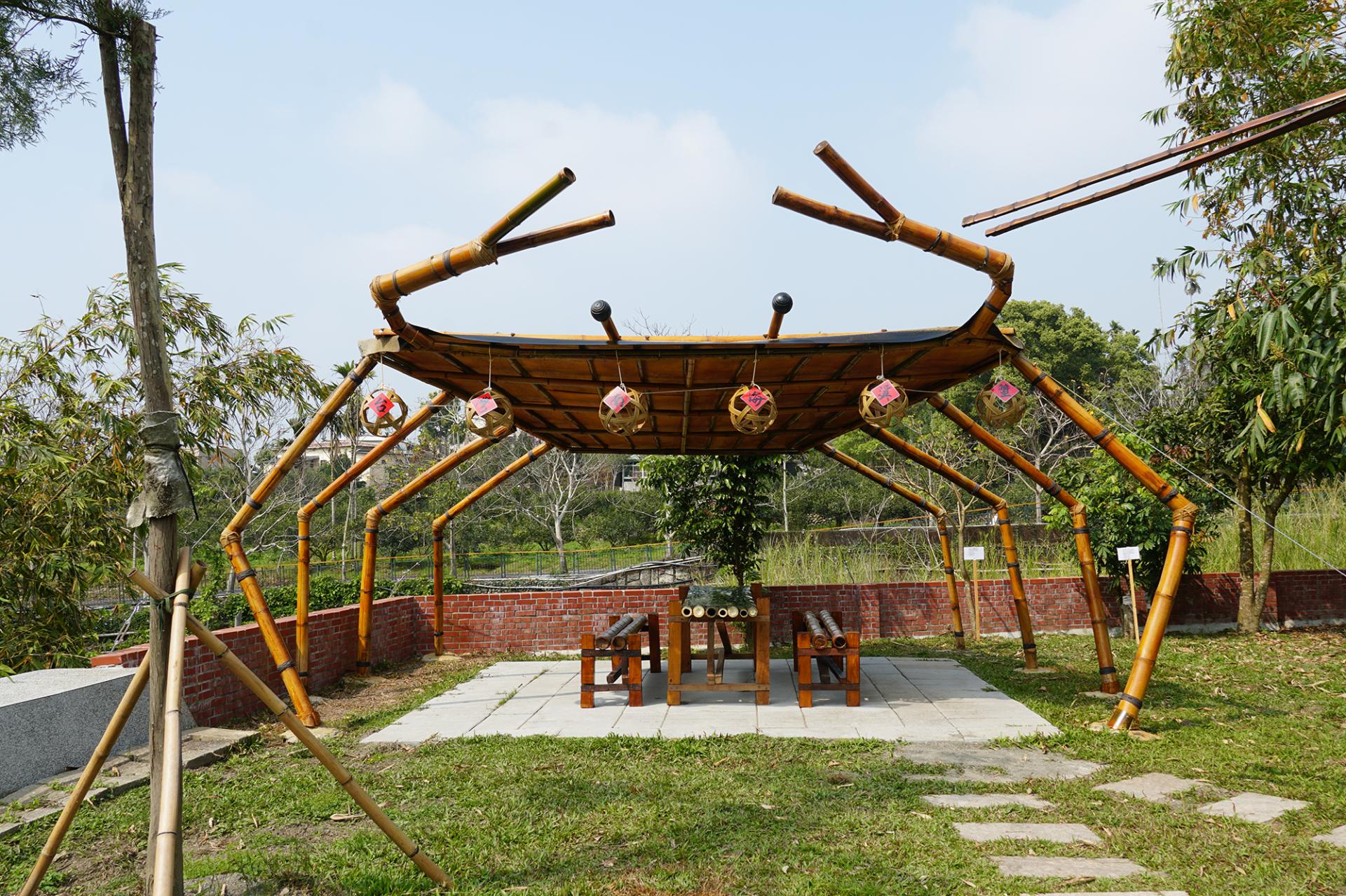 London Design Awards Winner - Bamboo Crab Art Pavilion