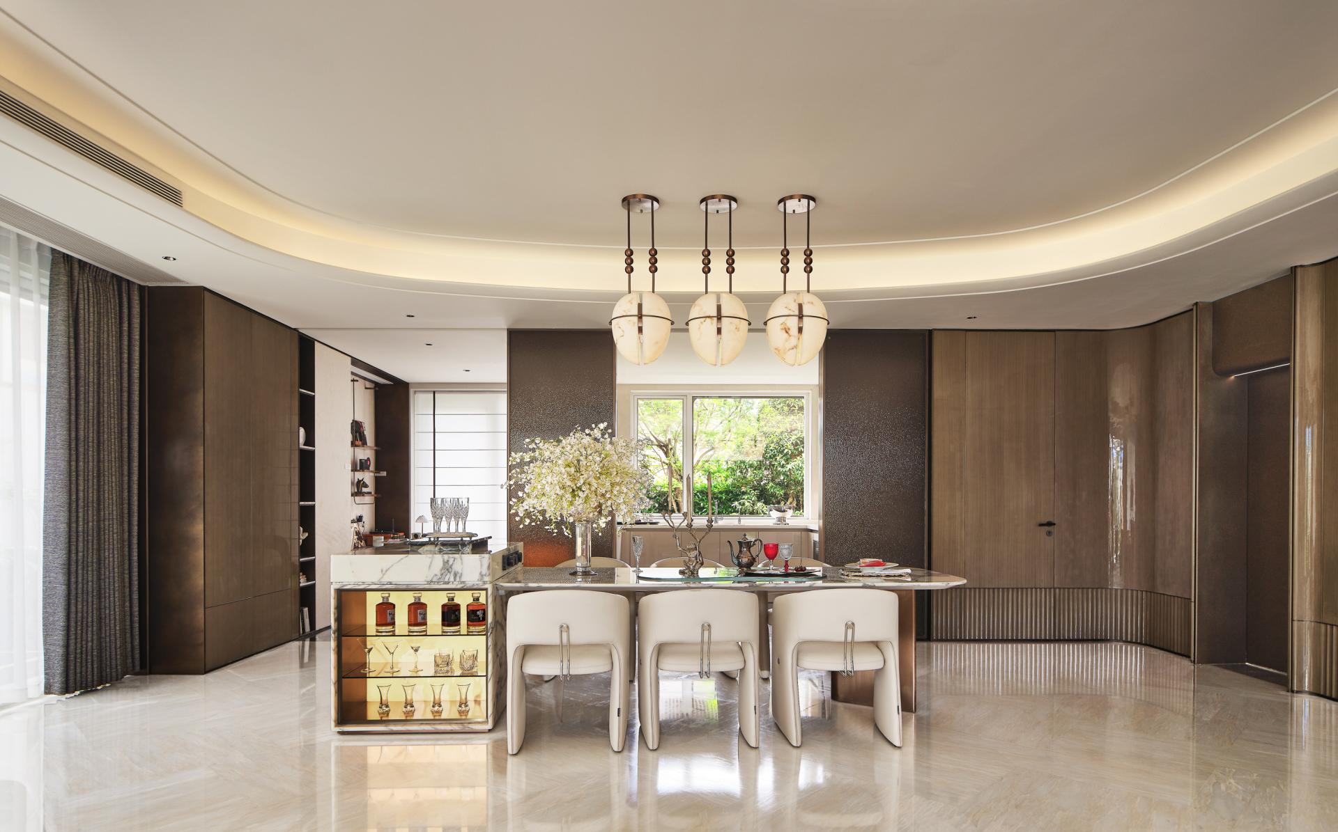 London Design Awards Winner - Le Lac L 'ermitage
